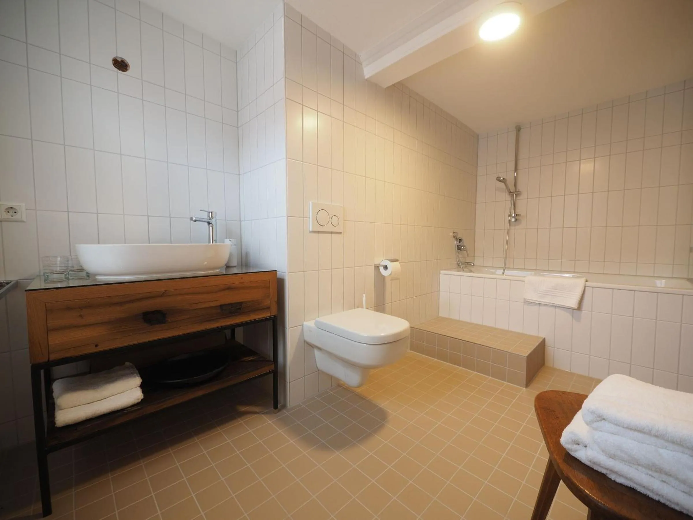 Bathroom in Gasthaus Schwanen