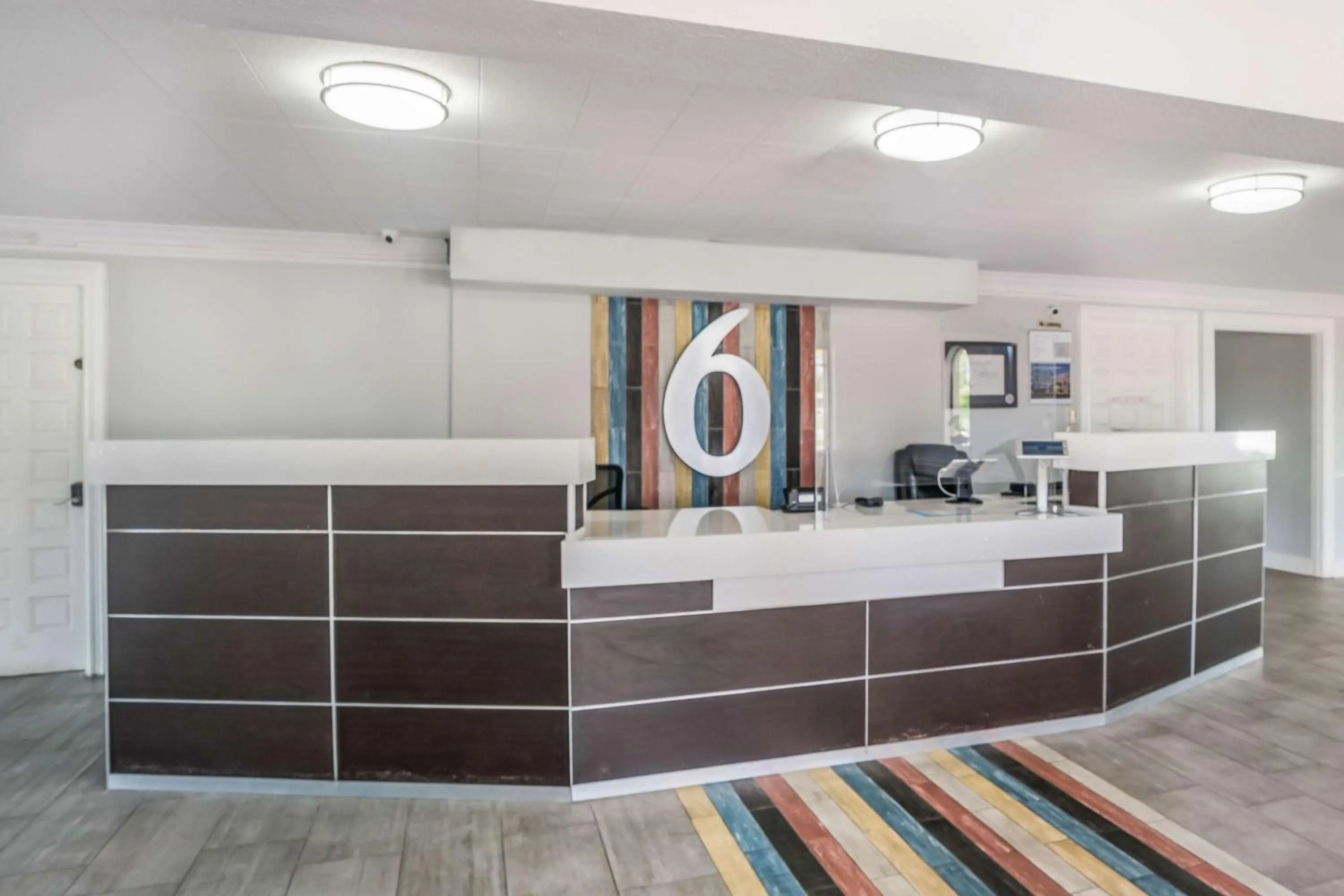Lobby or reception in Motel 6-Dallas, TX - Market Center