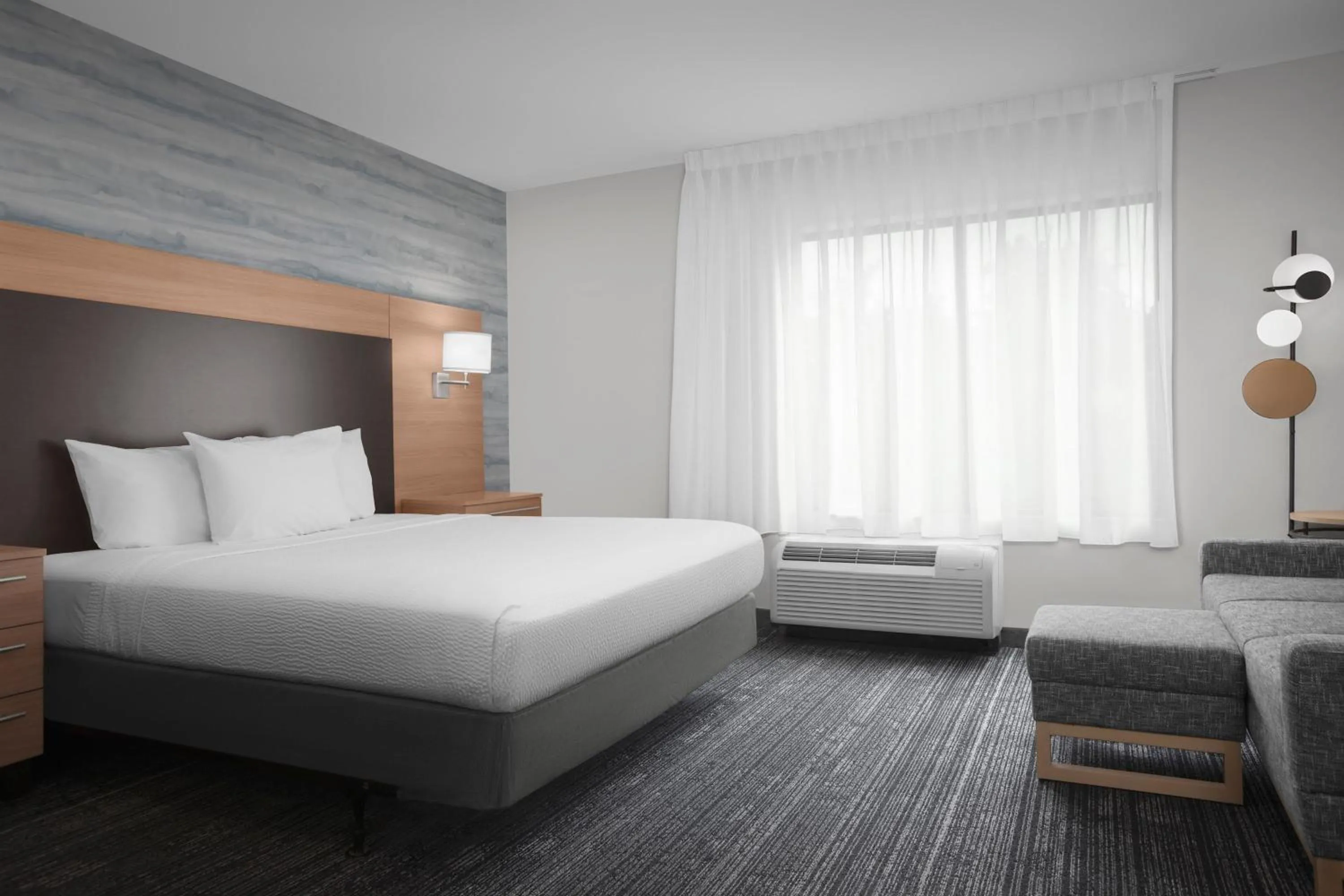 Bedroom, Bed in TownePlace Suites Bridgeport Clarksburg