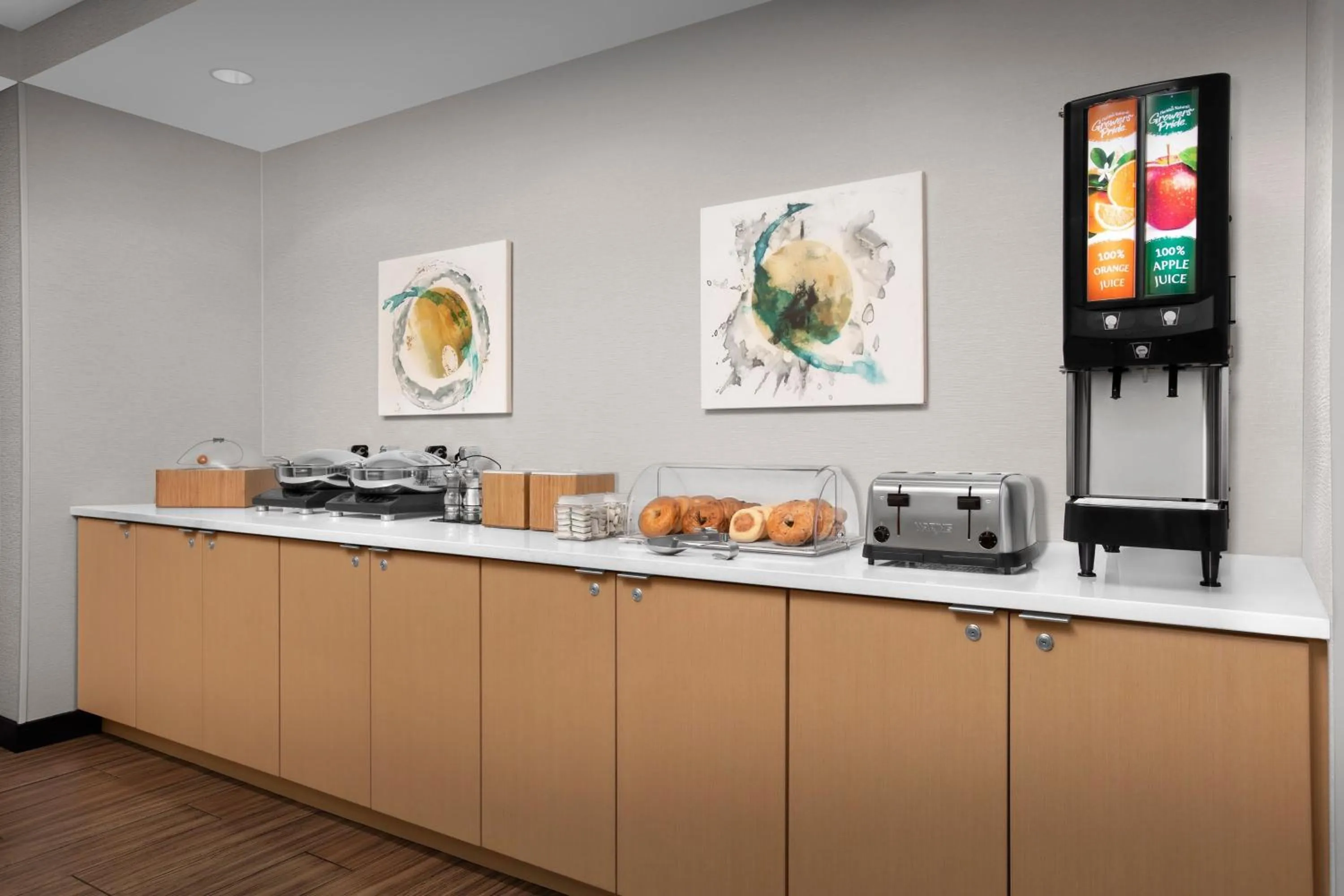 Breakfast in TownePlace Suites Bridgeport Clarksburg