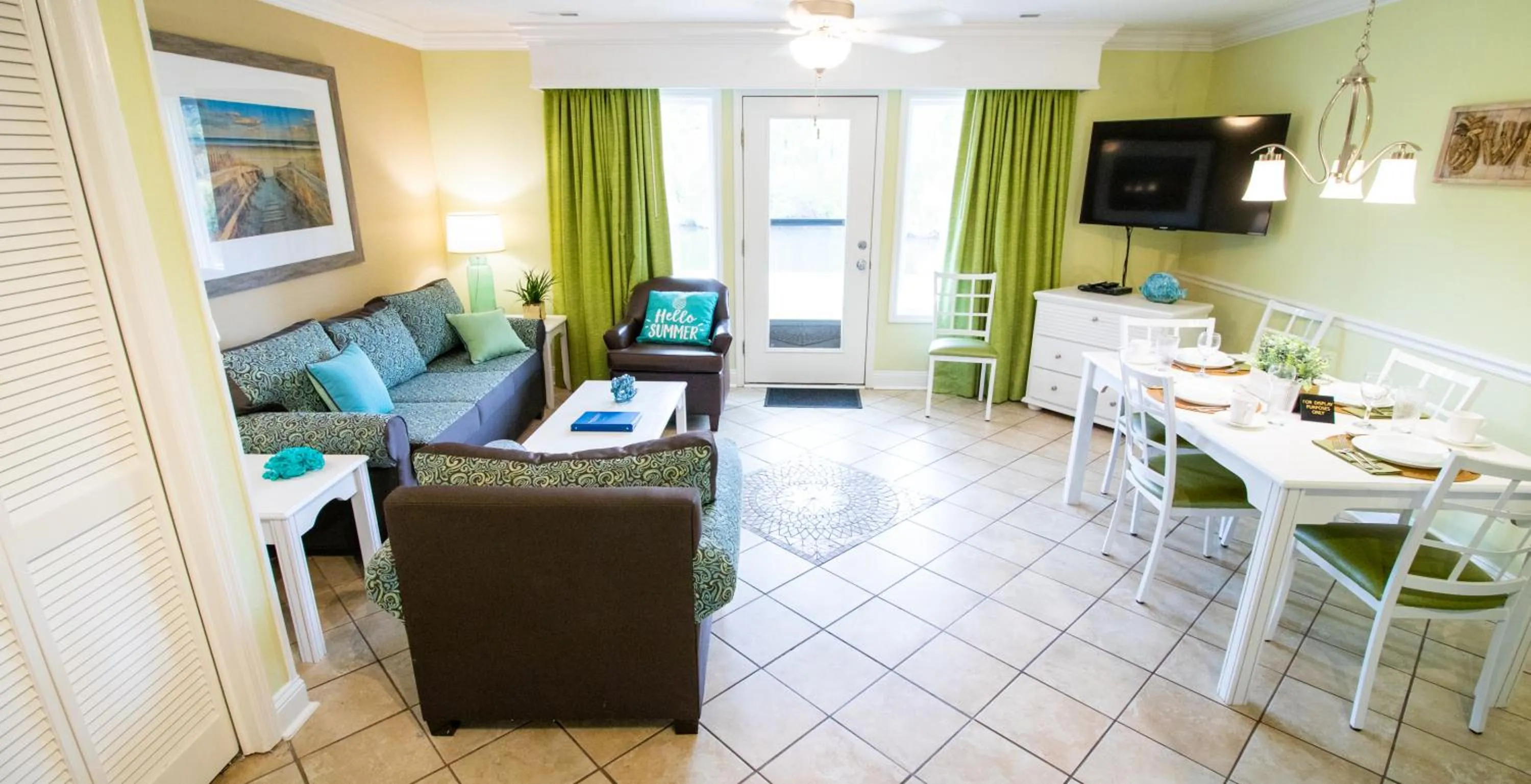 Living room in Grand Palms Resort