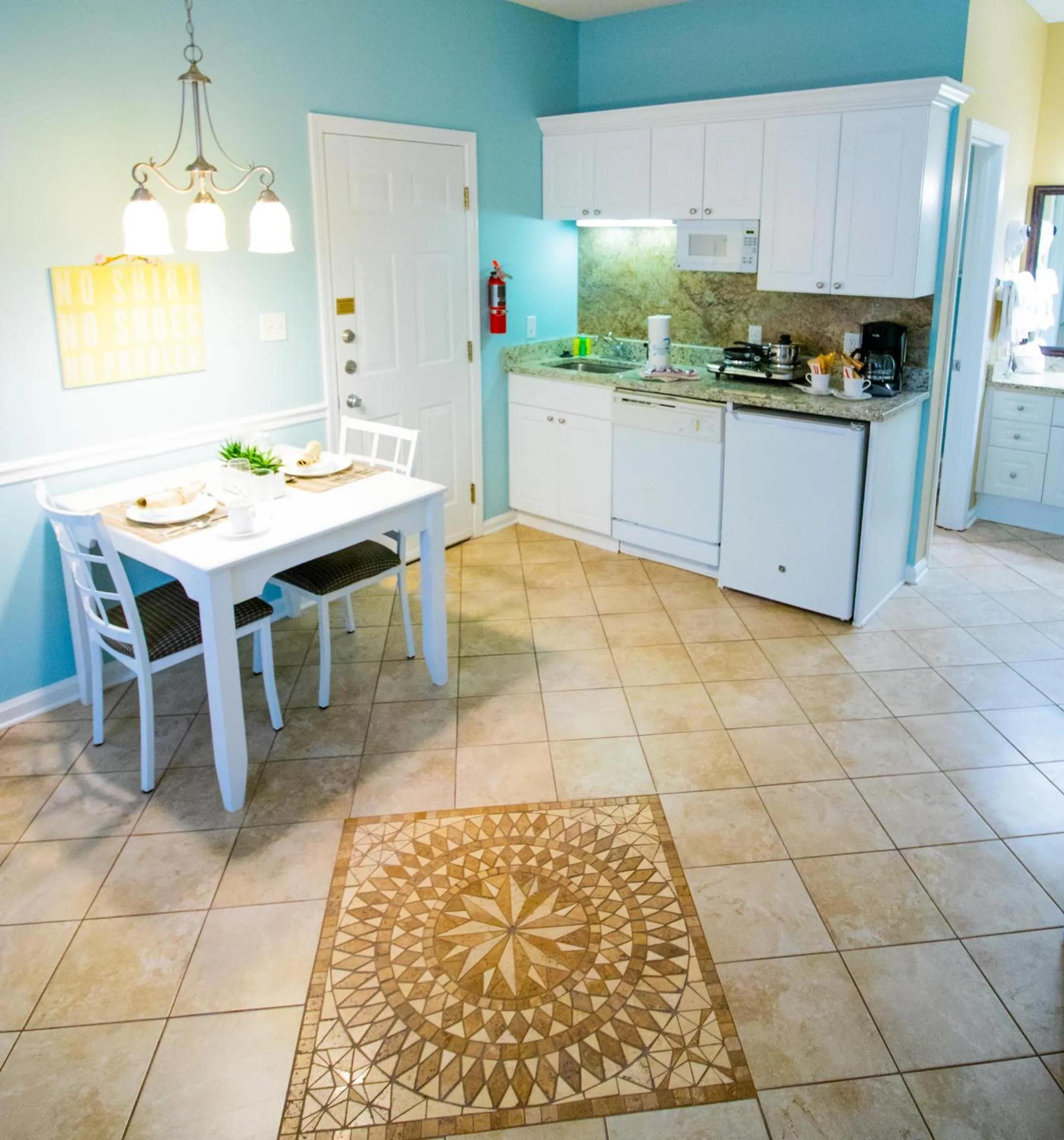 Kitchen or kitchenette in Grand Palms Resort