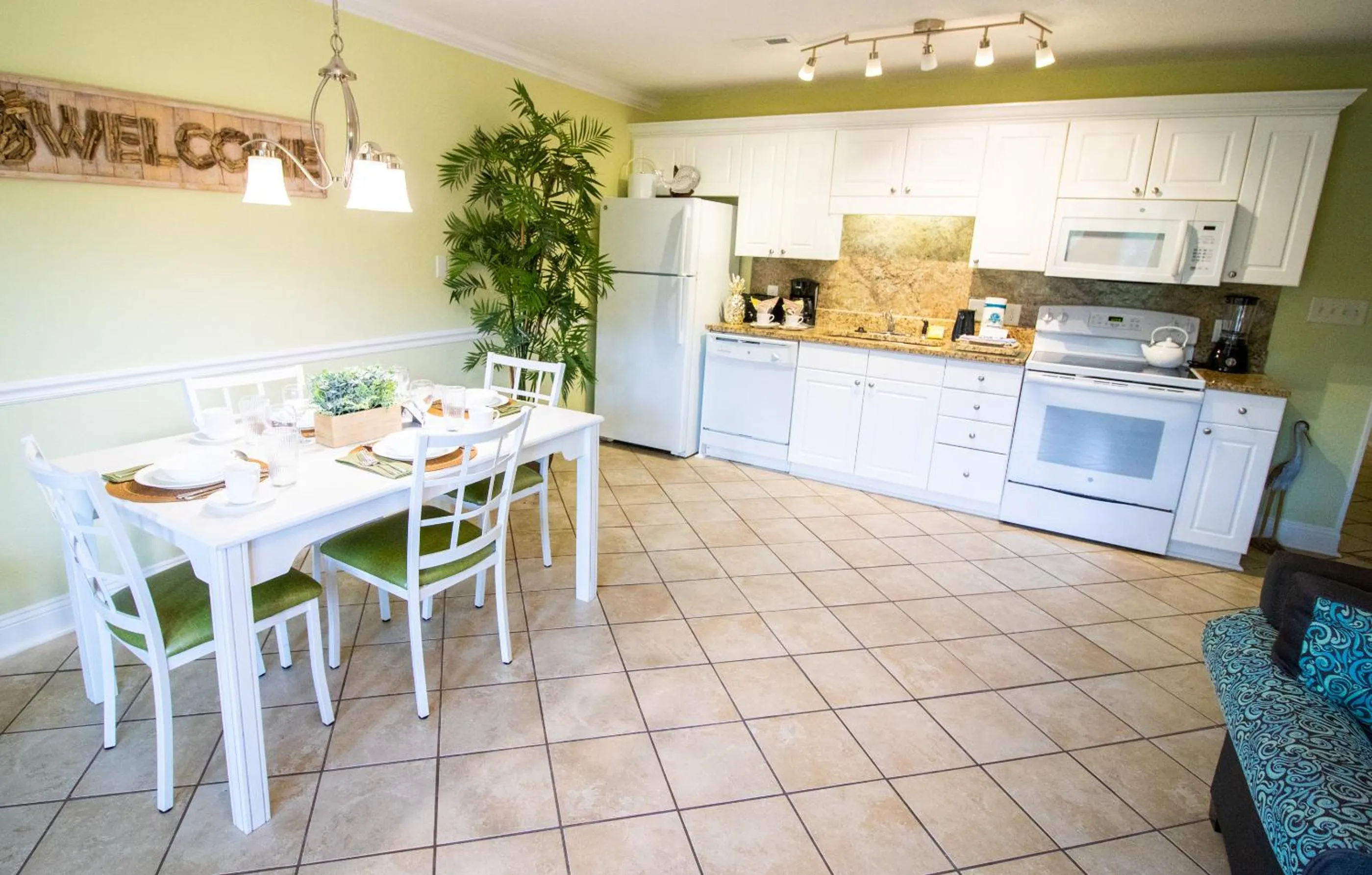 Kitchen or kitchenette in Grand Palms Resort