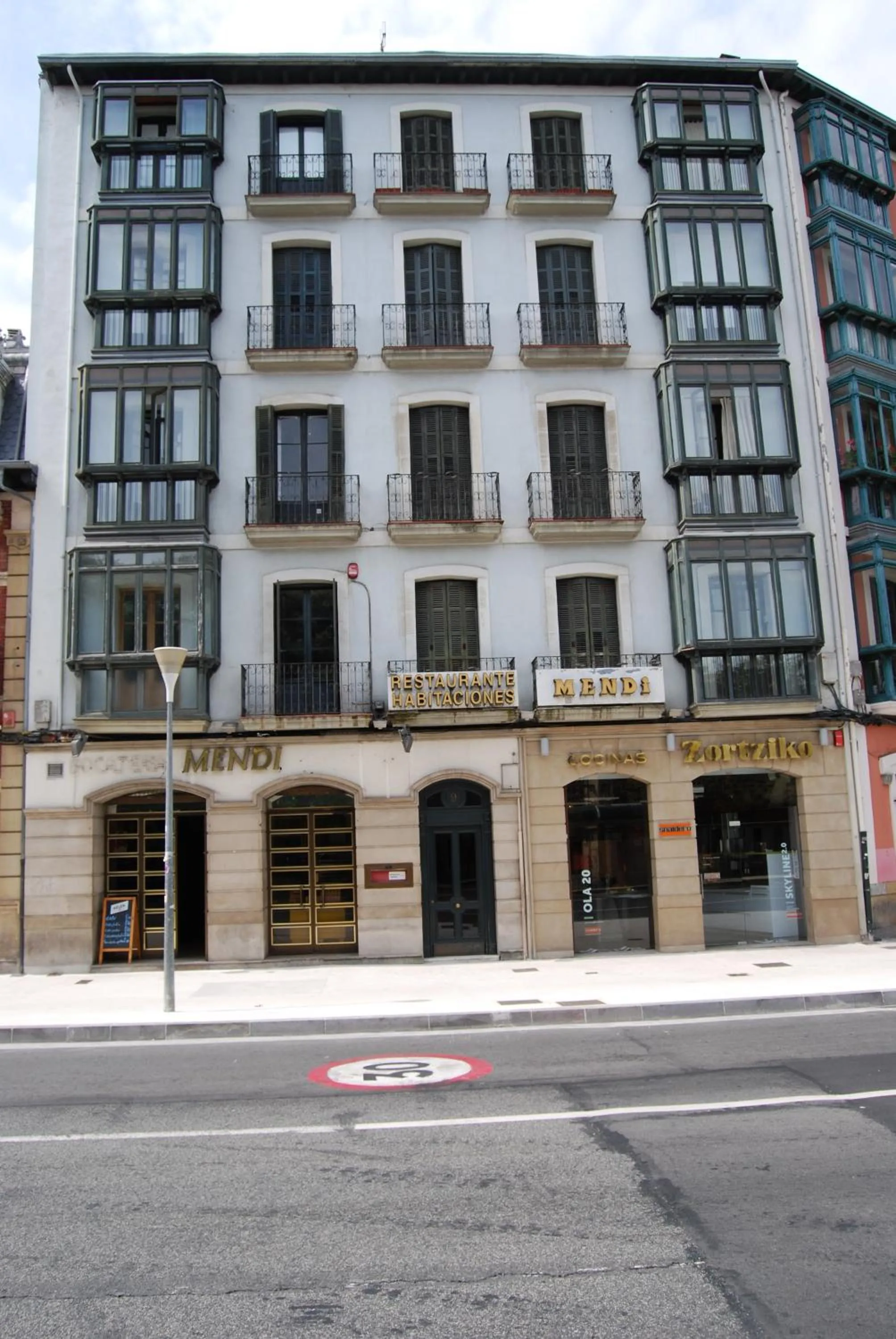 Navas I