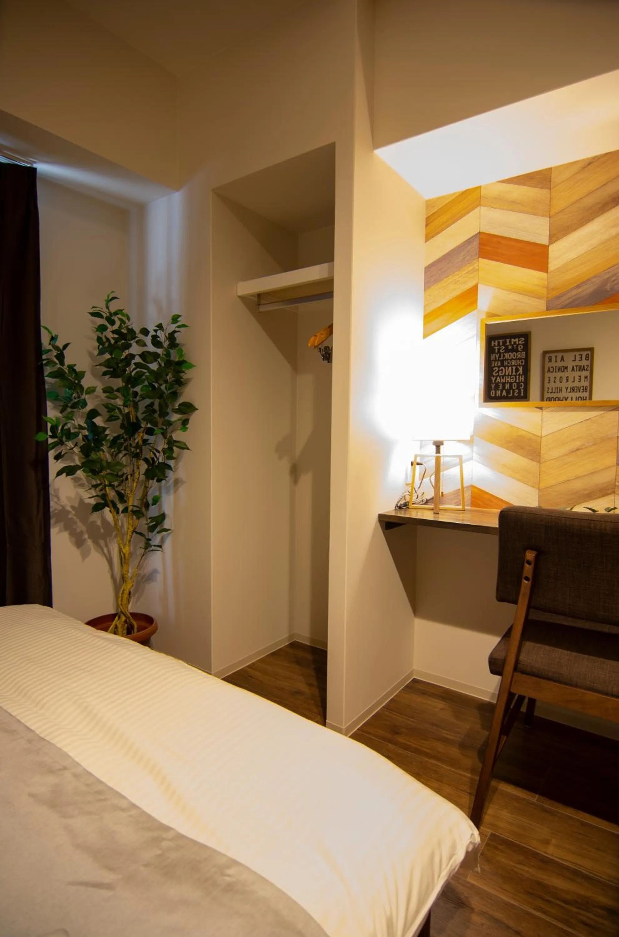 Photo of the whole room, Bed in e-stay ebisu