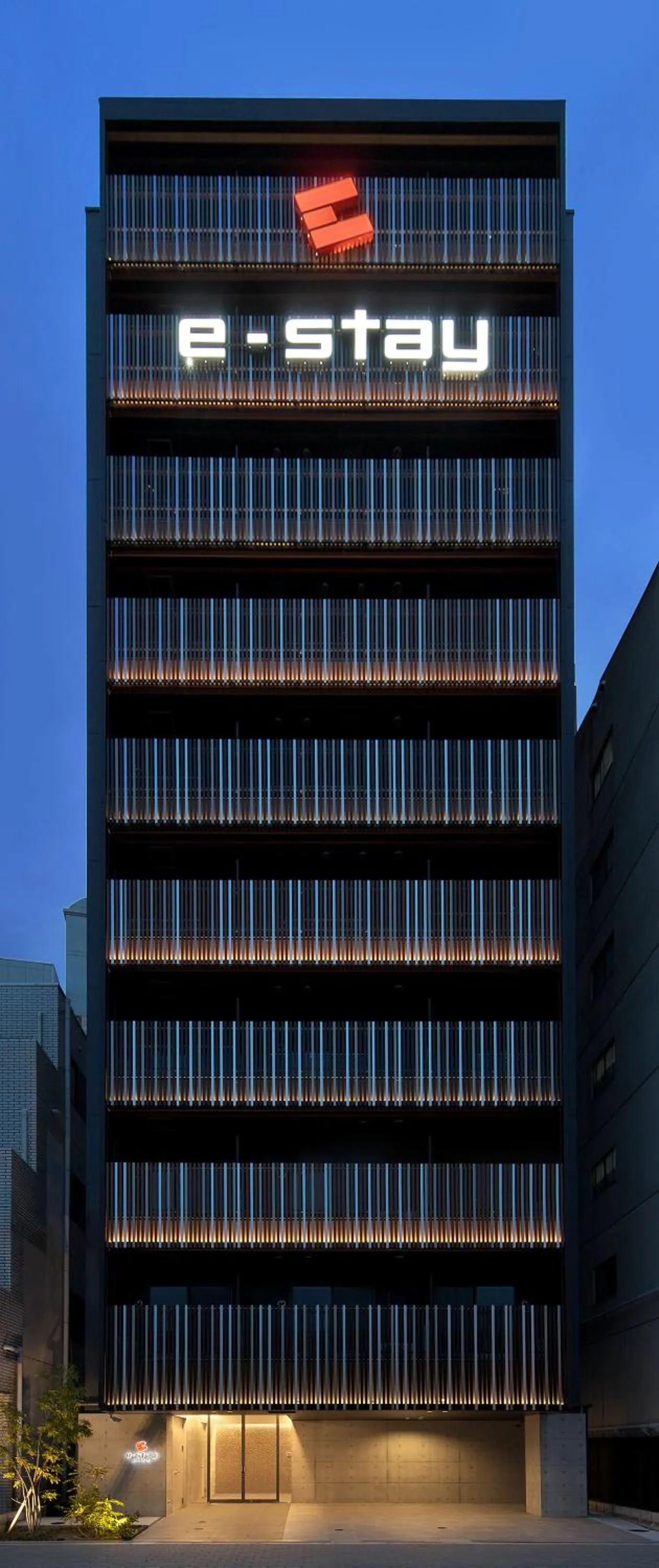 Facade/entrance in e-stay ebisu