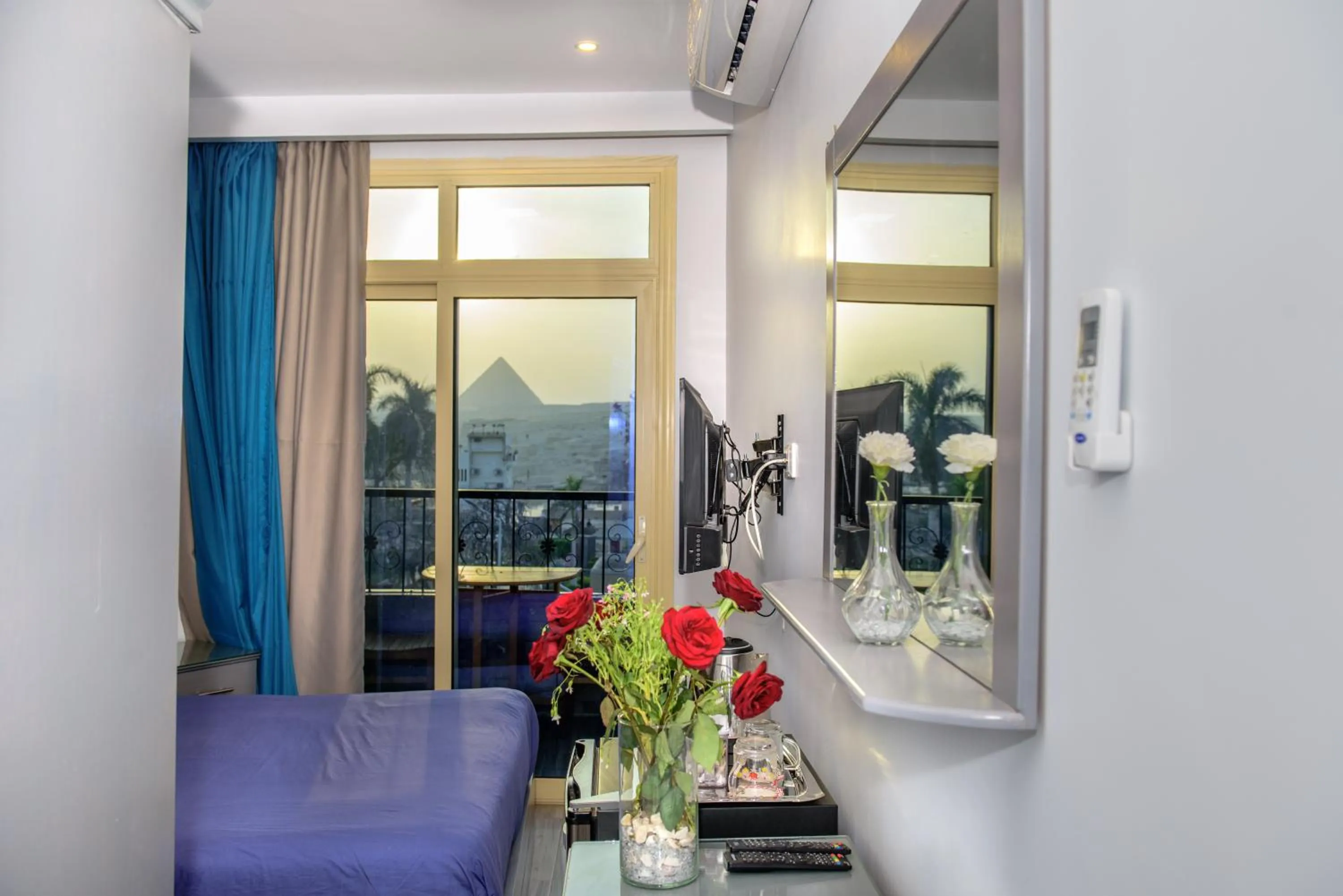 Property building in Pyramids View Inn Bed & Breakfast