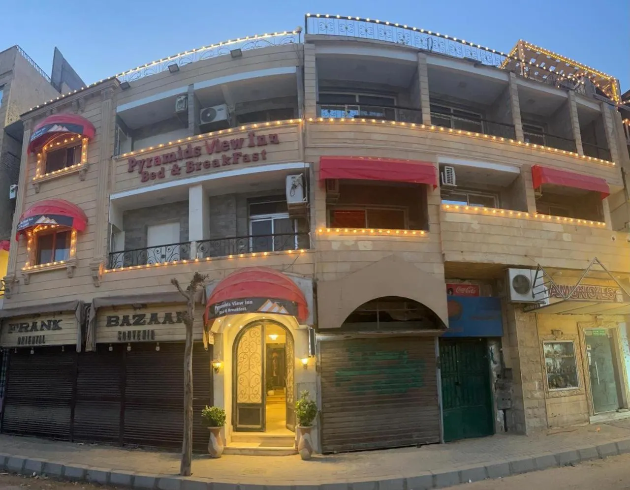 Property building in Pyramids View Inn Bed & Breakfast