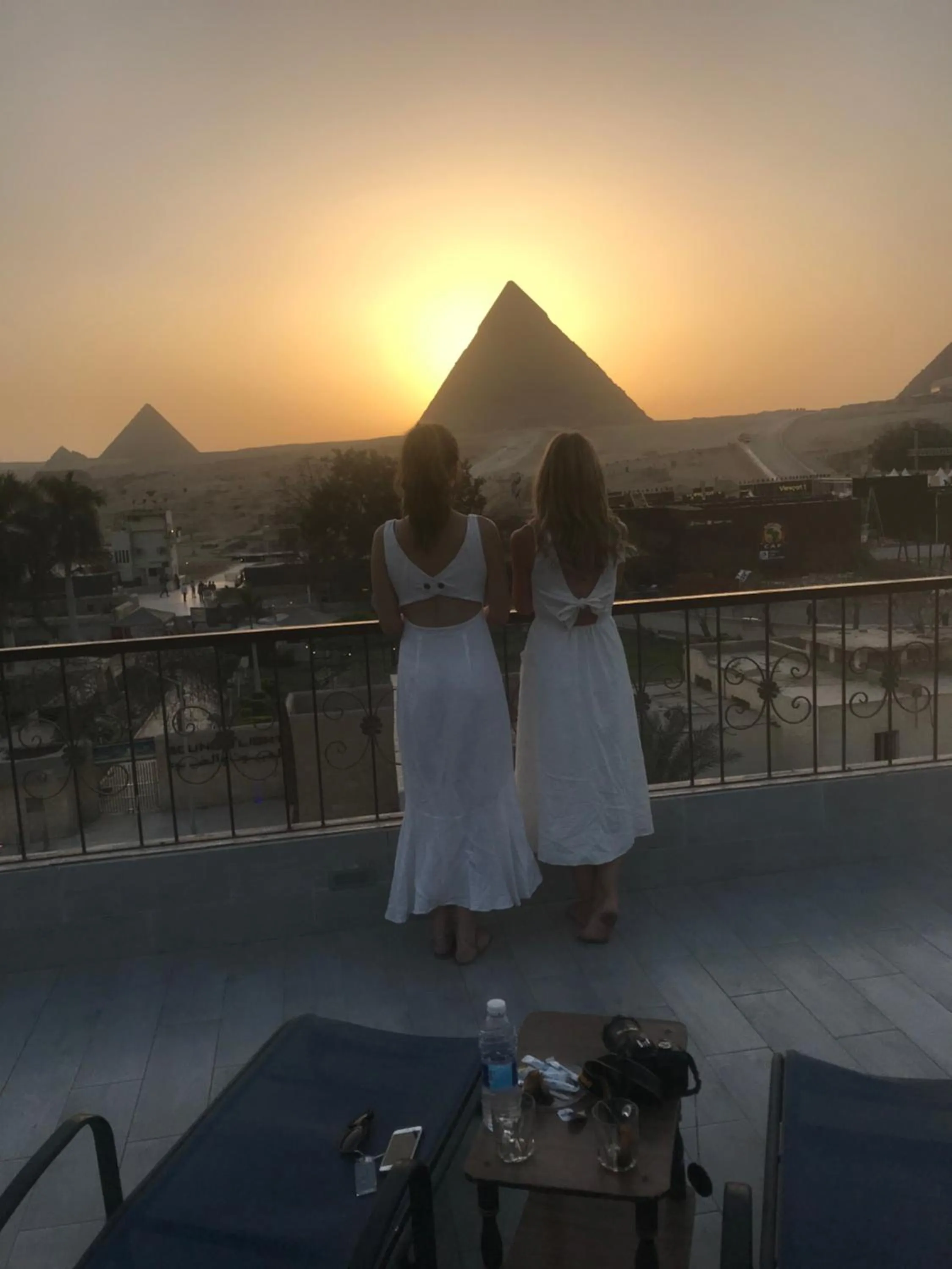 Sunset in Pyramids View Inn Bed & Breakfast