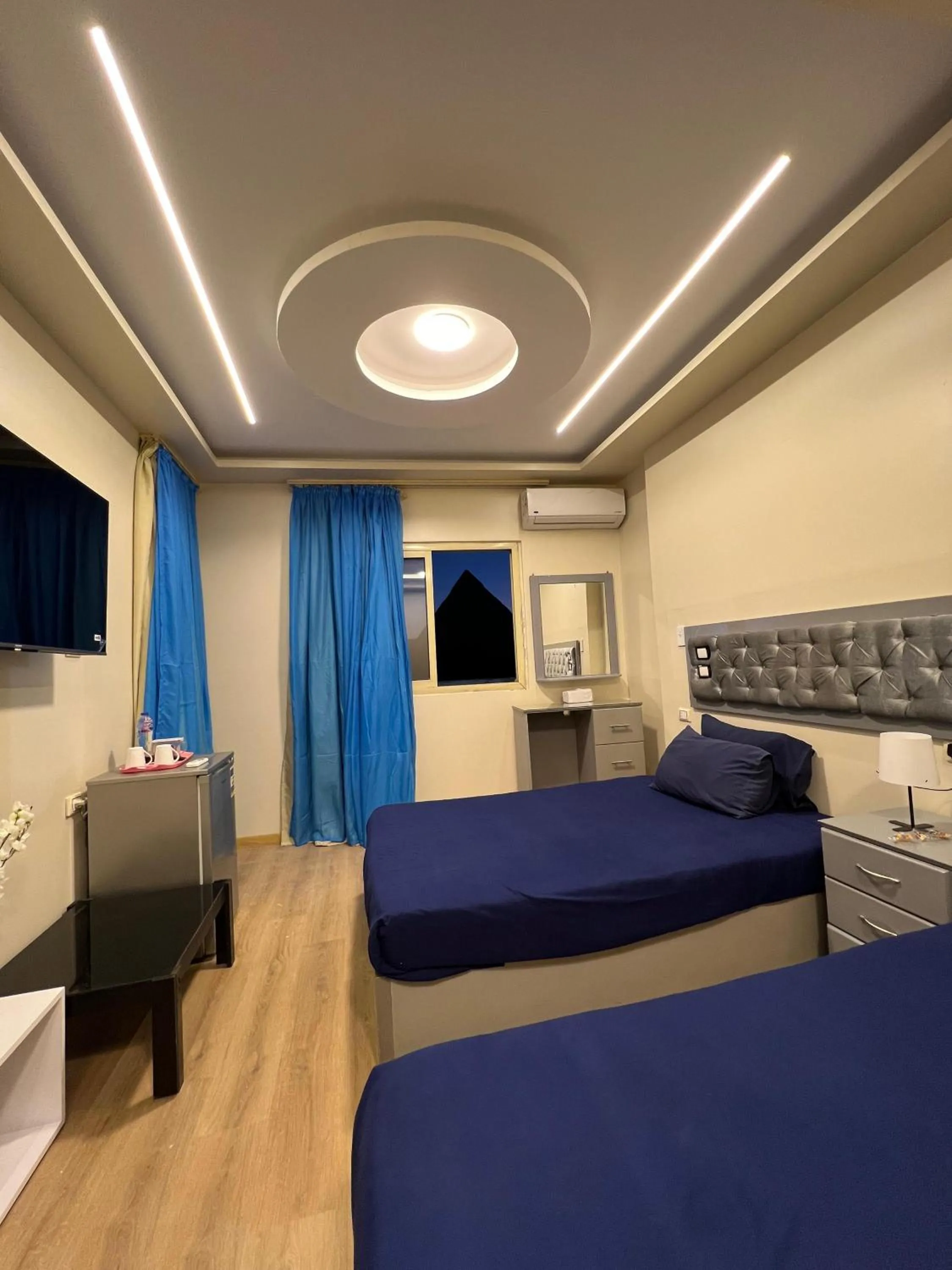 Bed in Pyramids View Inn Bed & Breakfast