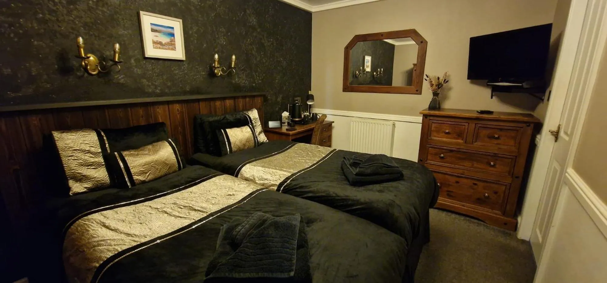Bed in The Galley Of Lorne Inn