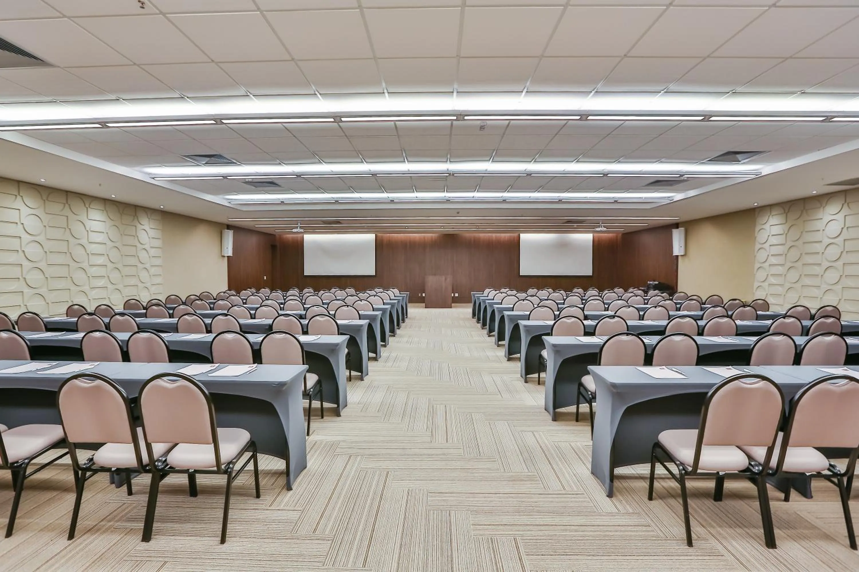 Banquet/Function facilities in Transamerica Collection Goiania