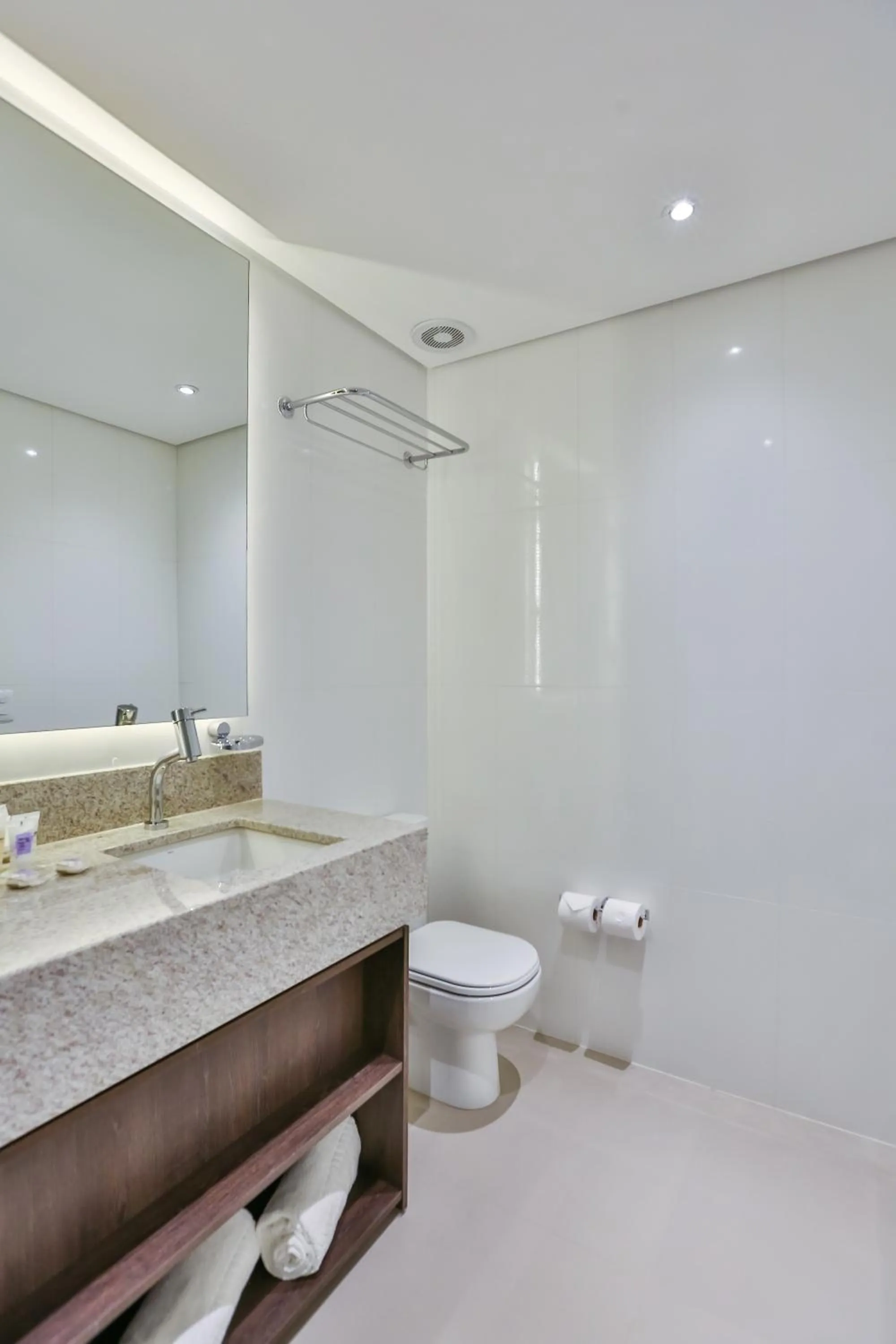 Bathroom in Transamerica Collection Goiania