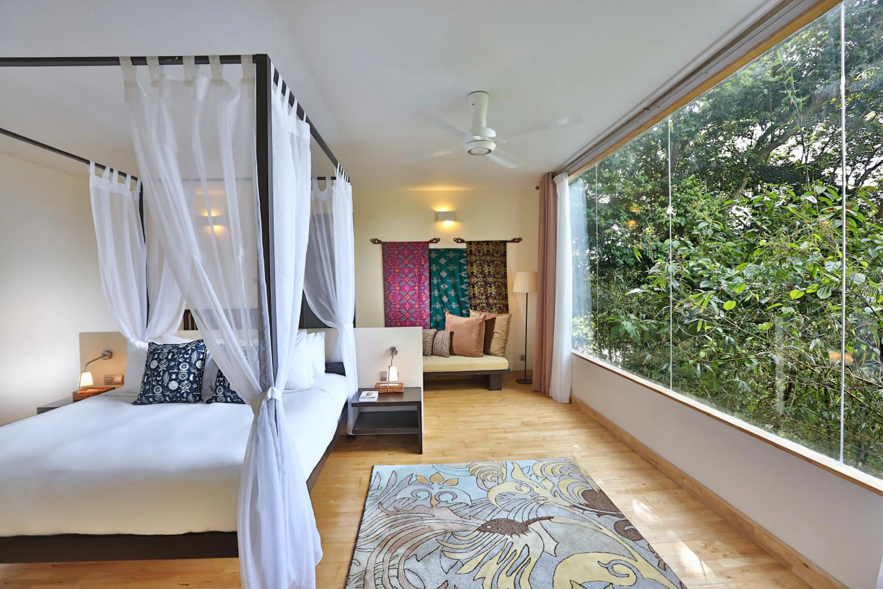 Bed in Ambong Rainforest Retreat