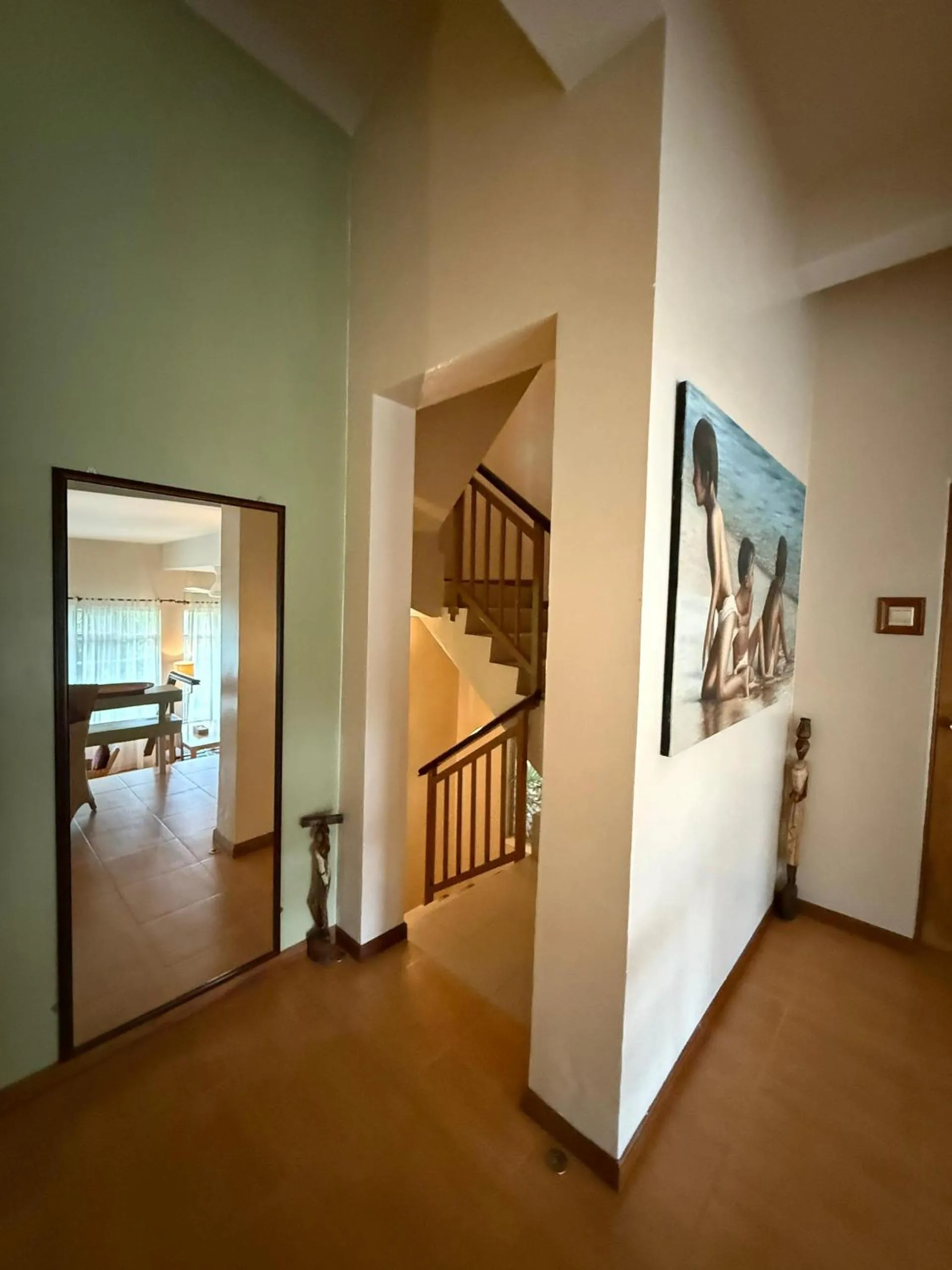 Guests in Ambong Rainforest Retreat