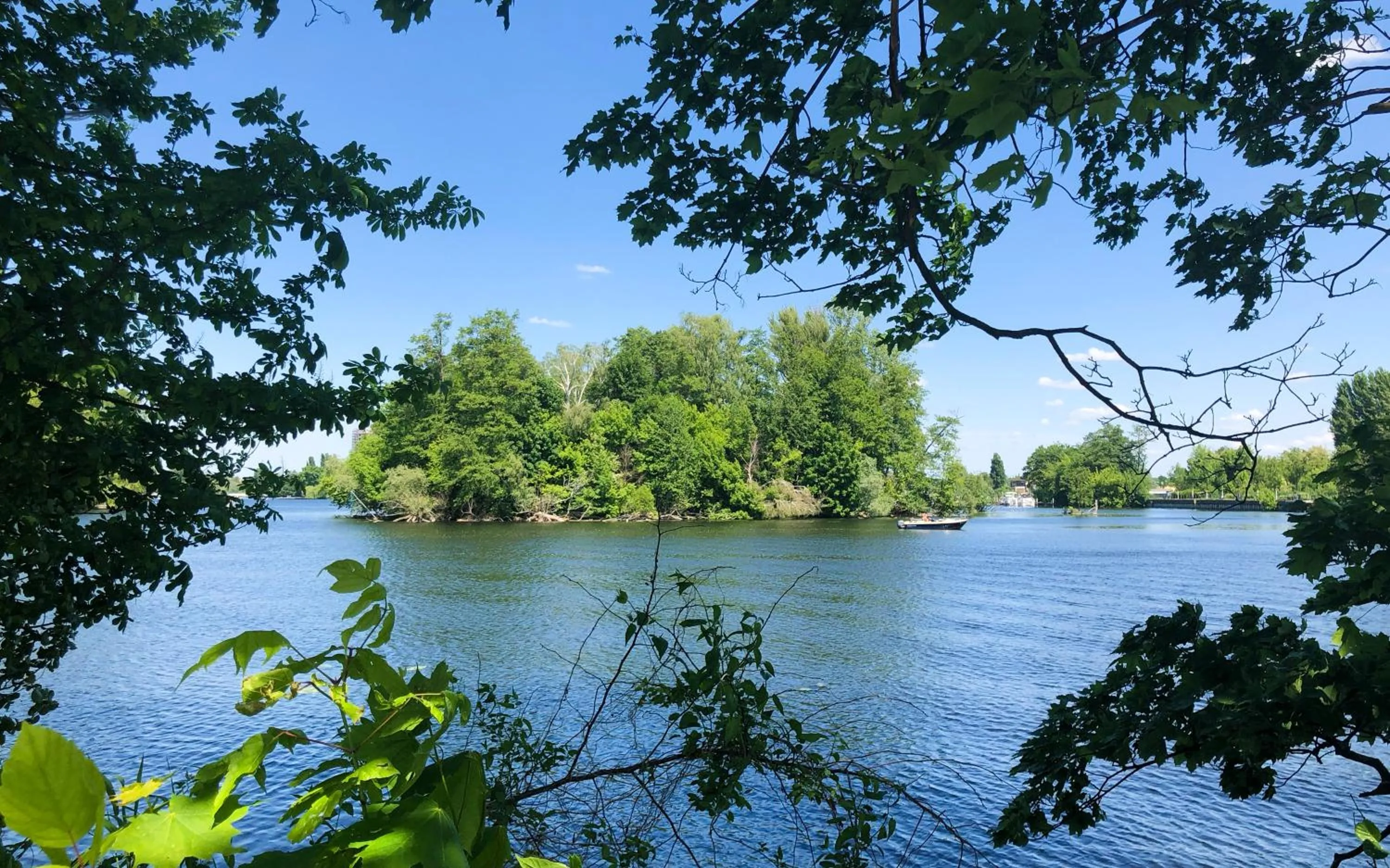 Natural landscape in Park Penthouses Insel Eiswerder by Suite030