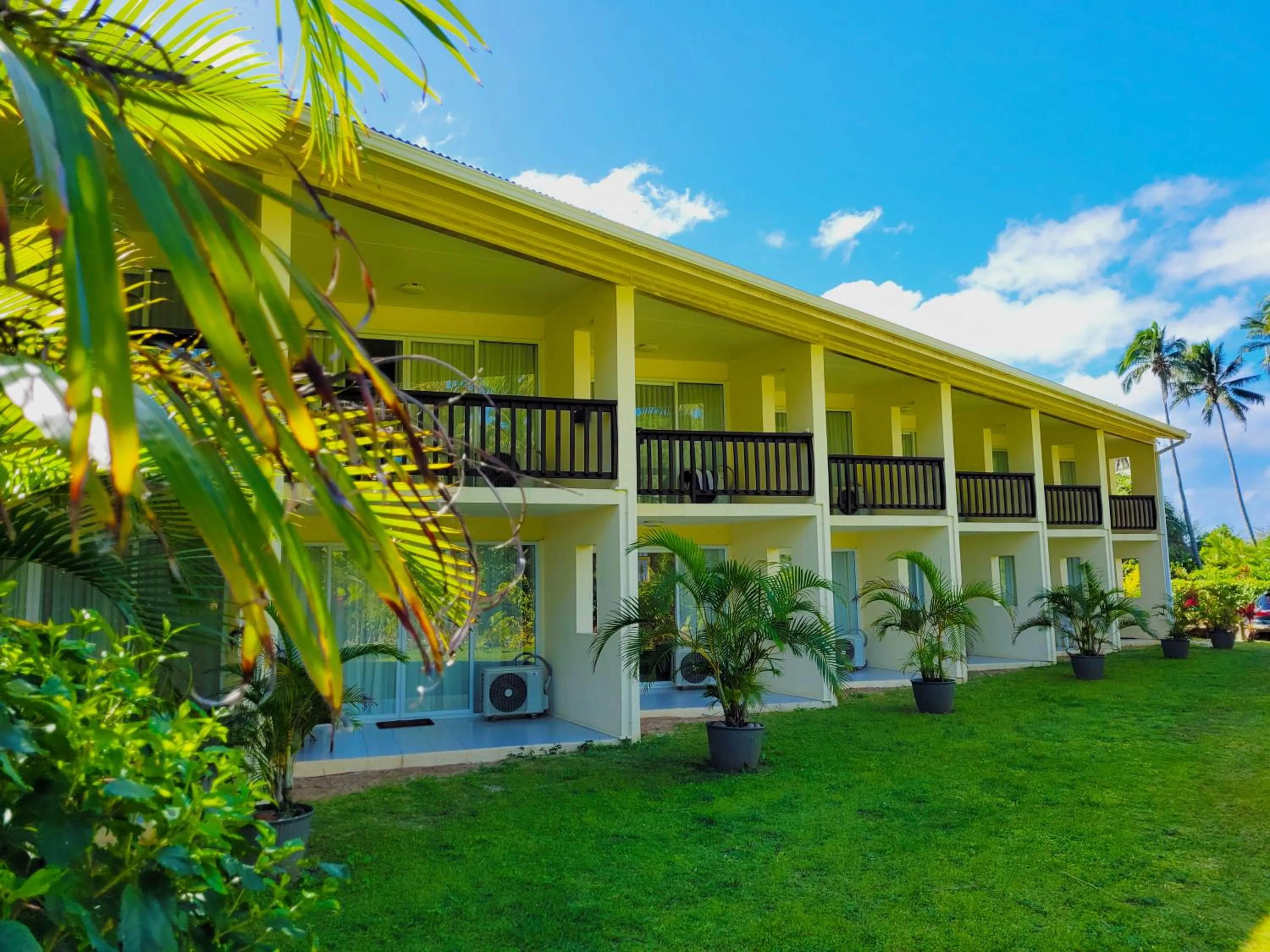 Property building in Club Raro Resort - Adults Only