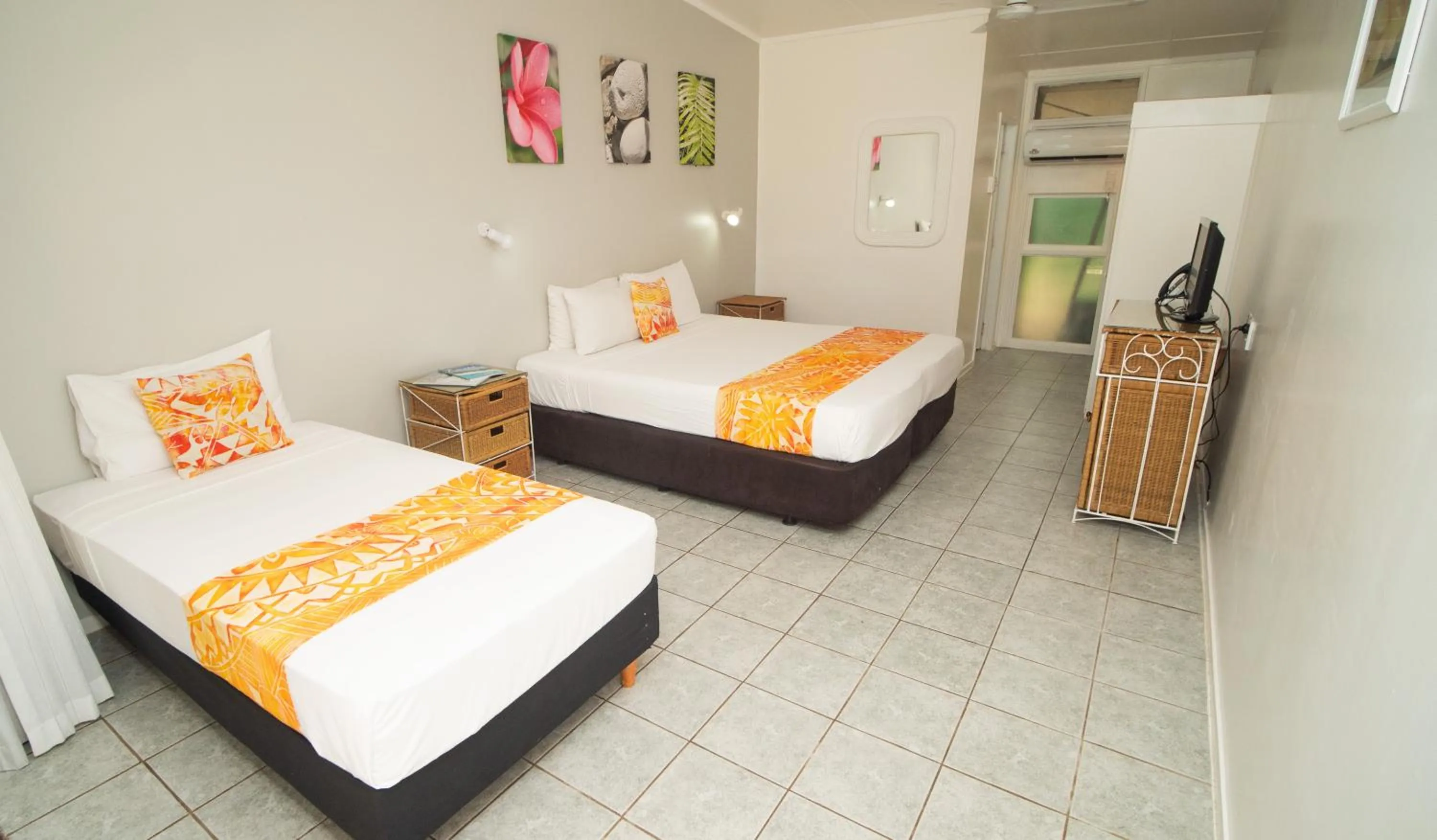 Photo of the whole room, Bed in Club Raro Resort - Adults Only