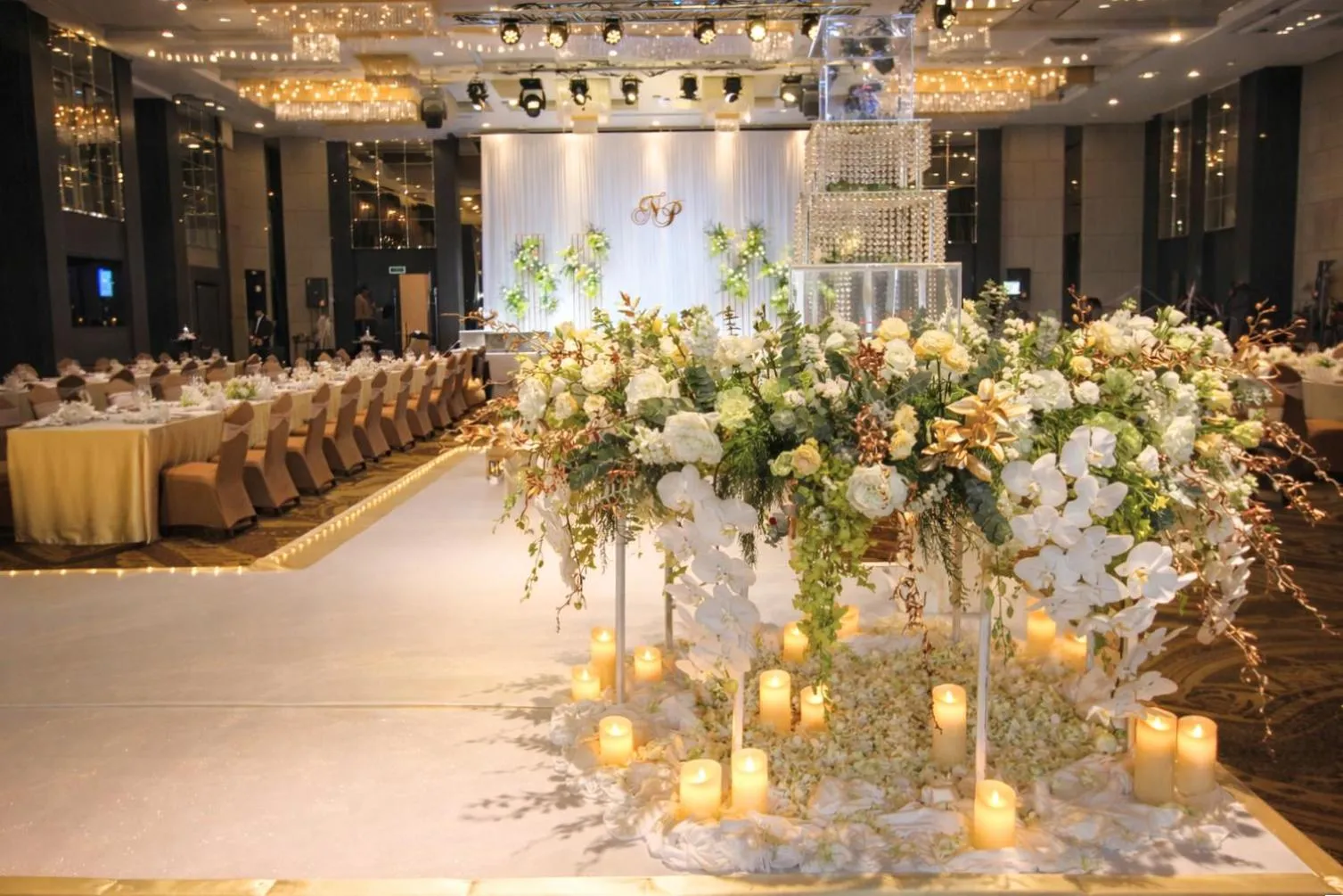 wedding in Maple Hotel