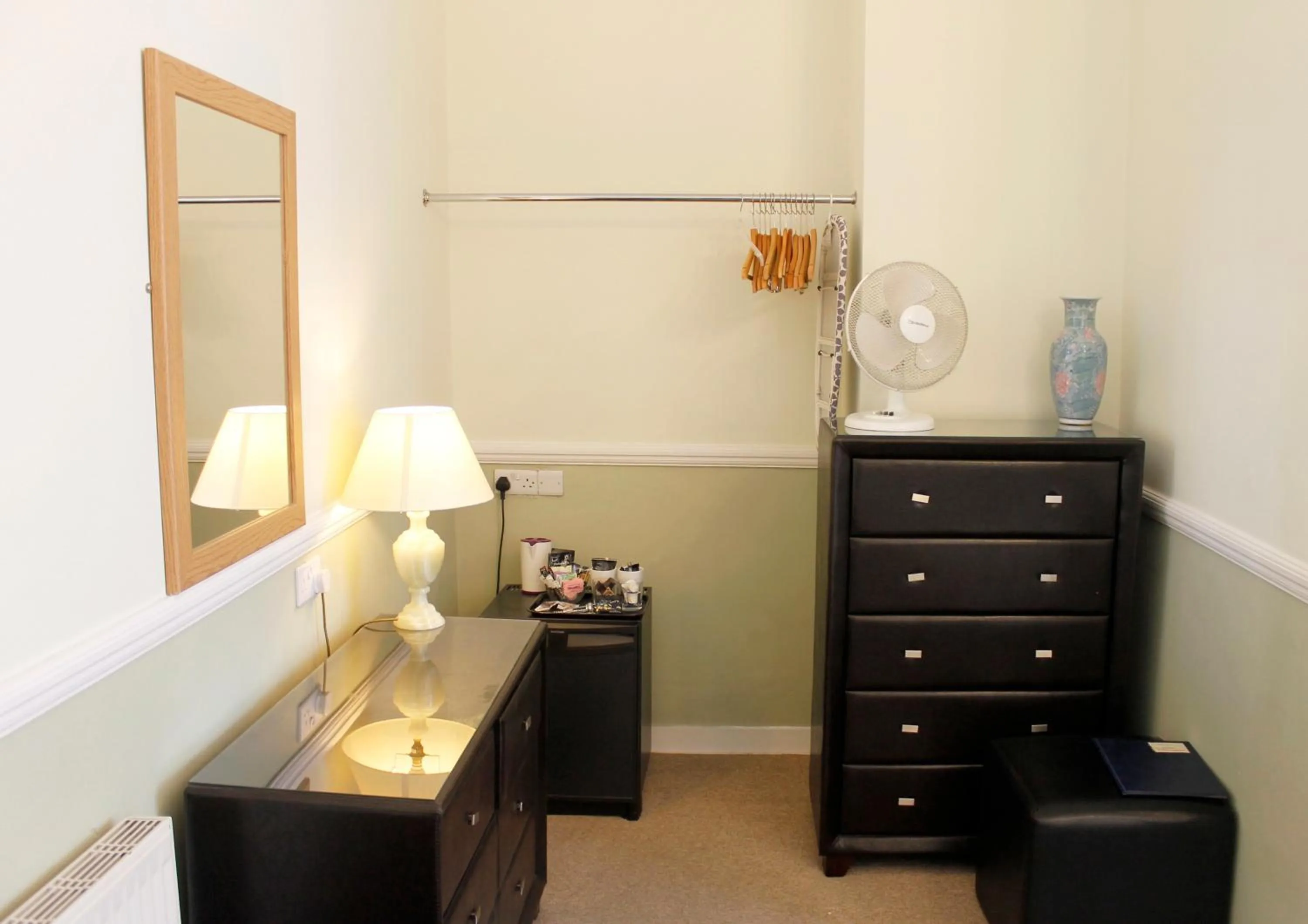 Bedroom in Kempfield House