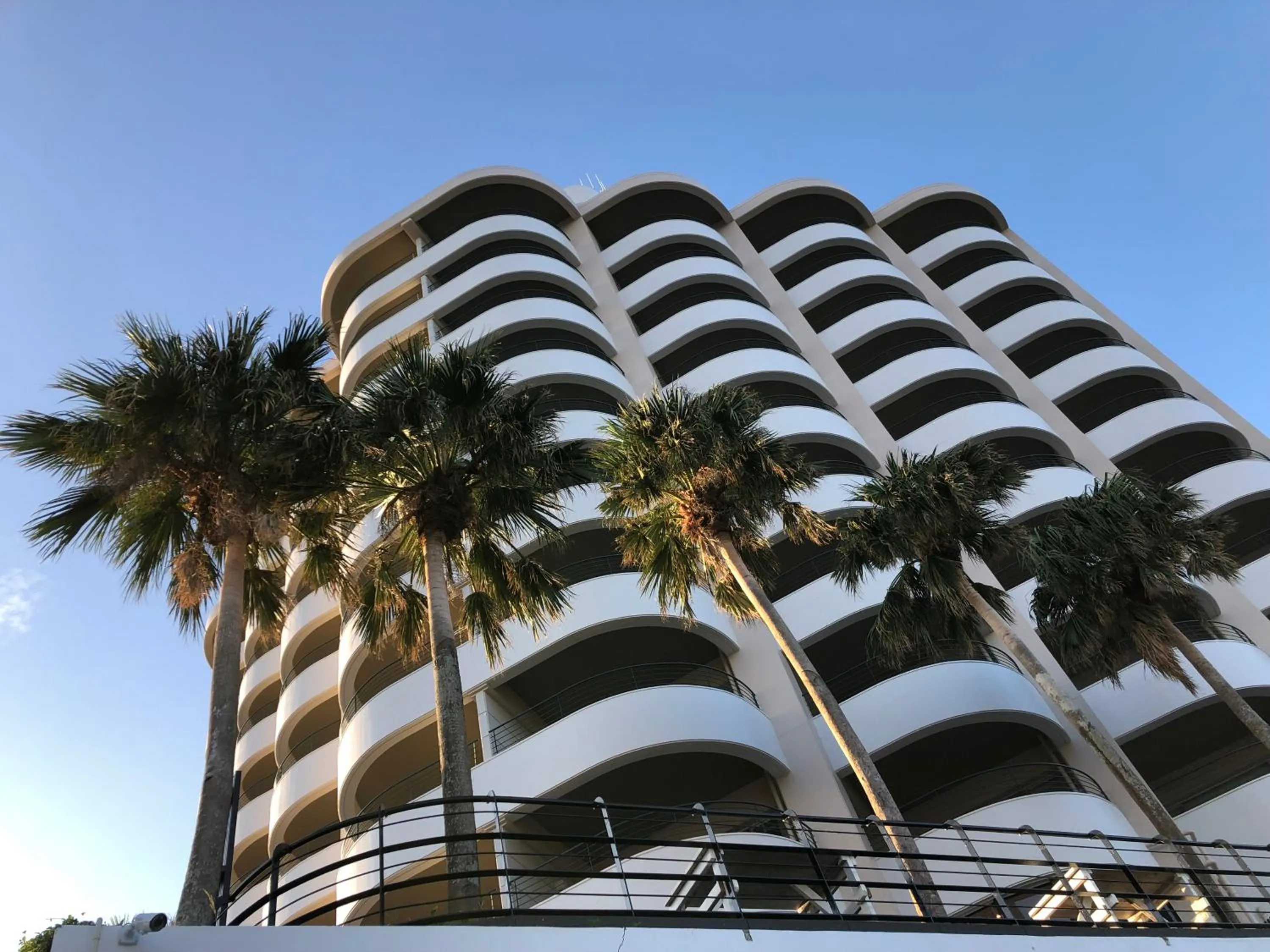 Property building in Hotel Sunset Hill