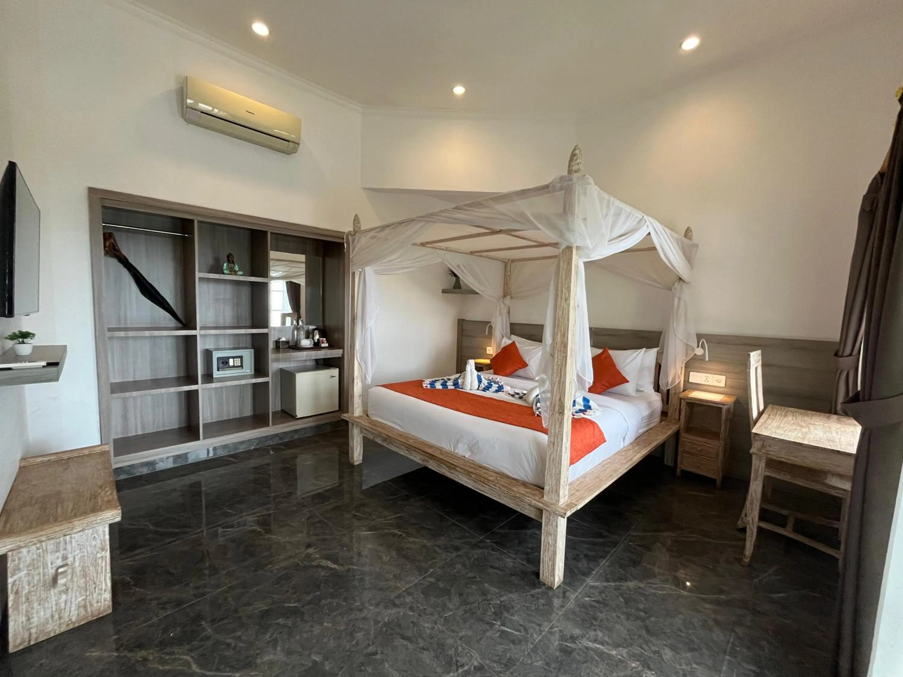 Property building, Bed in The Hamsa