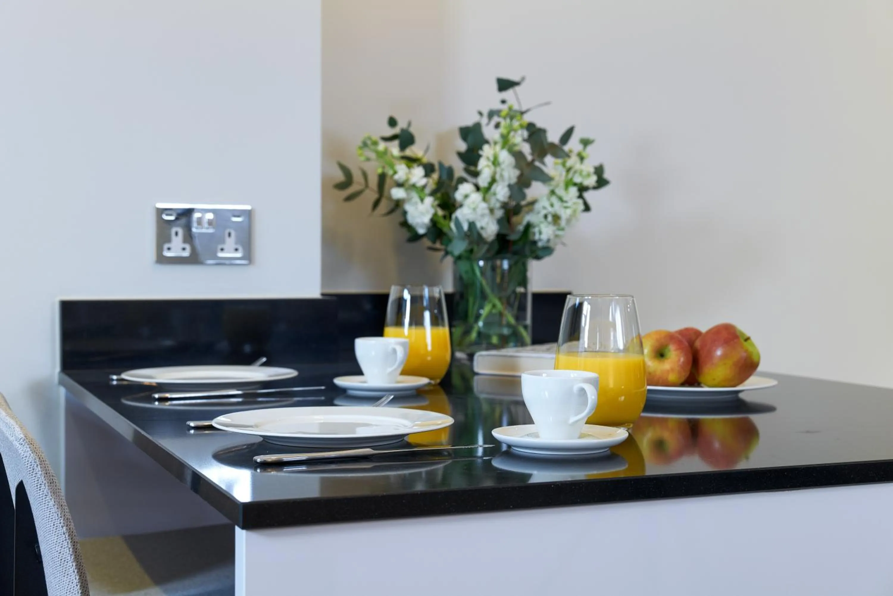 Coffee/tea facilities in Cheval Harrington Court at South Kensington