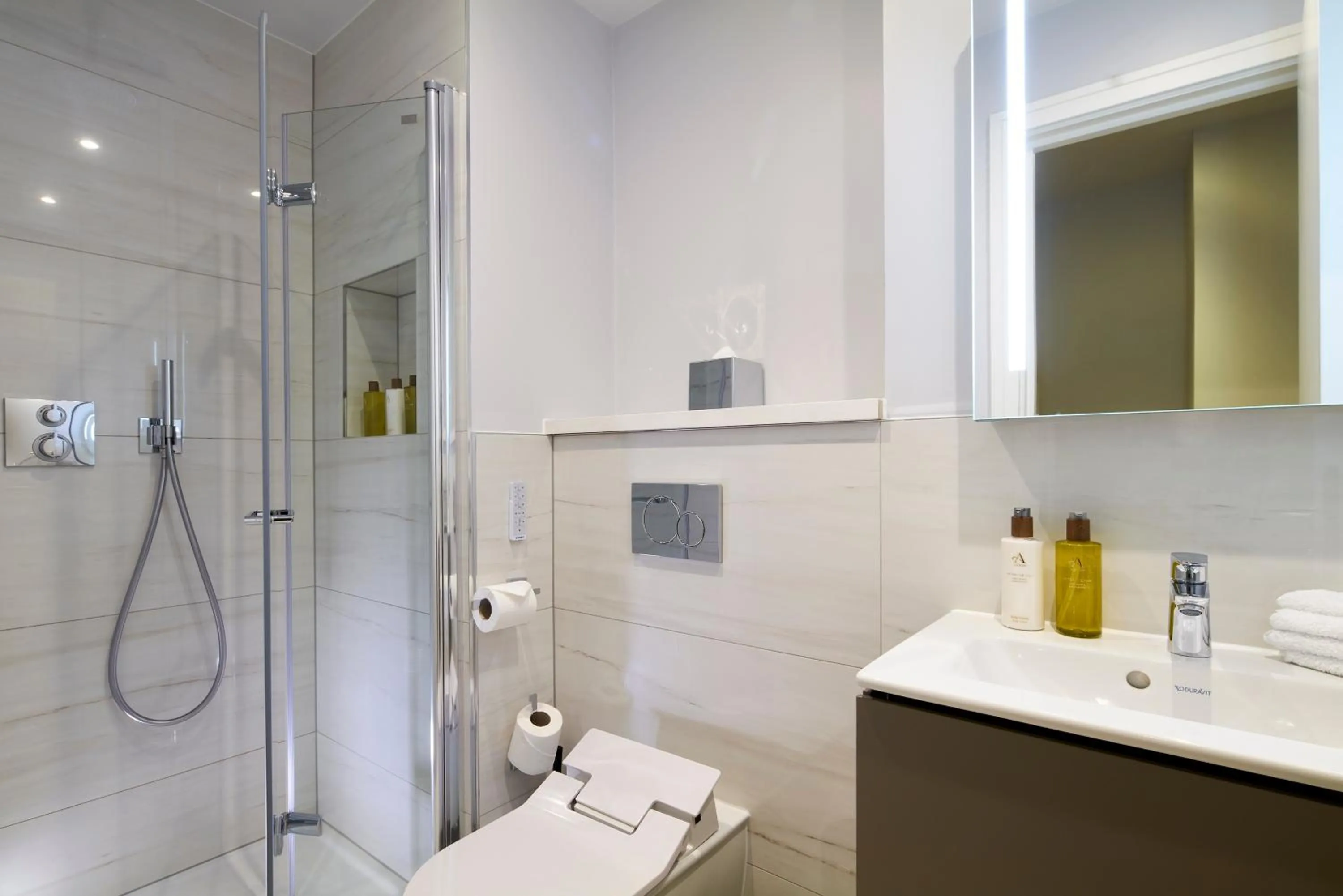 Bathroom in Cheval Harrington Court at South Kensington