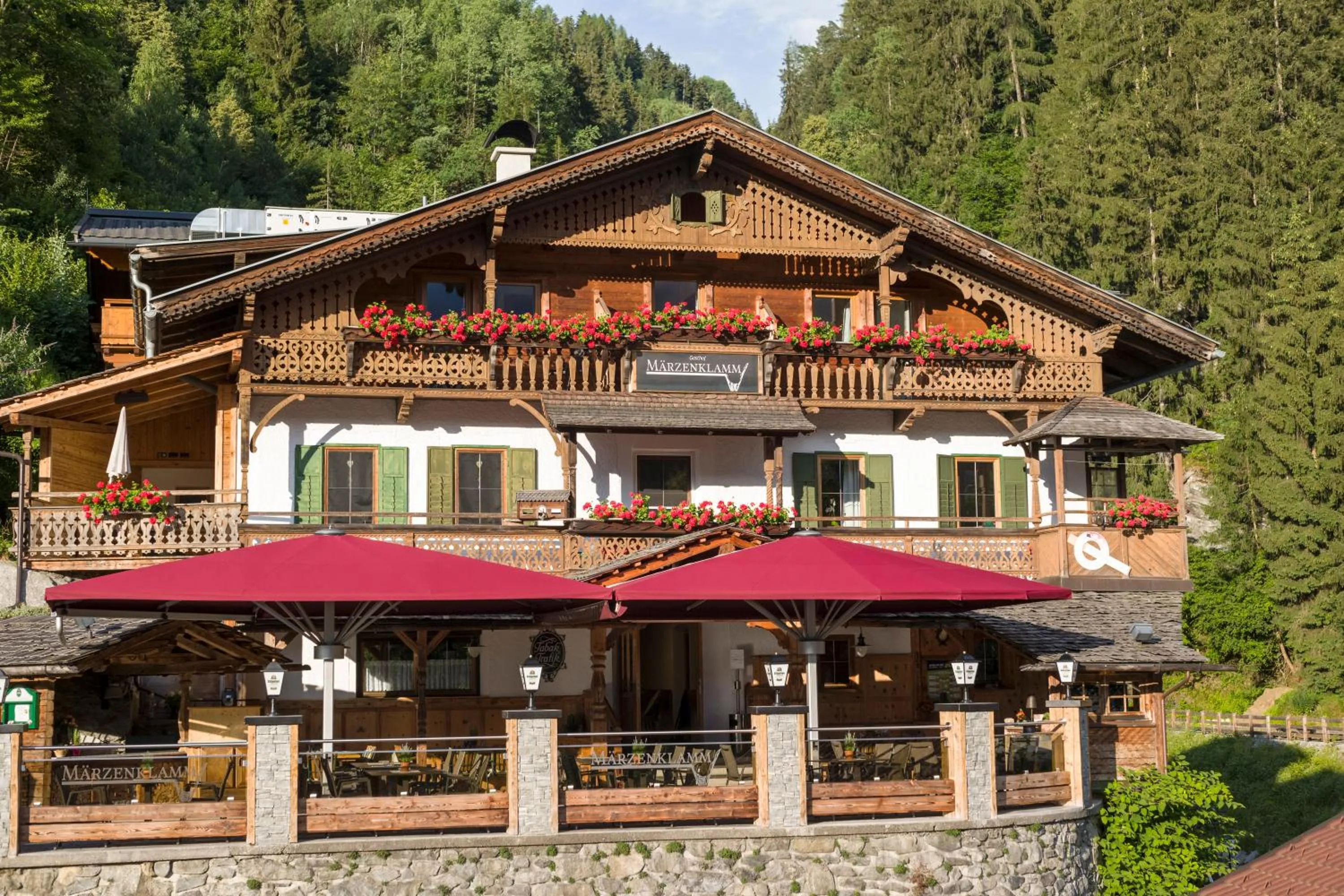 Property building in Hotel - Gasthof Märzenklamm