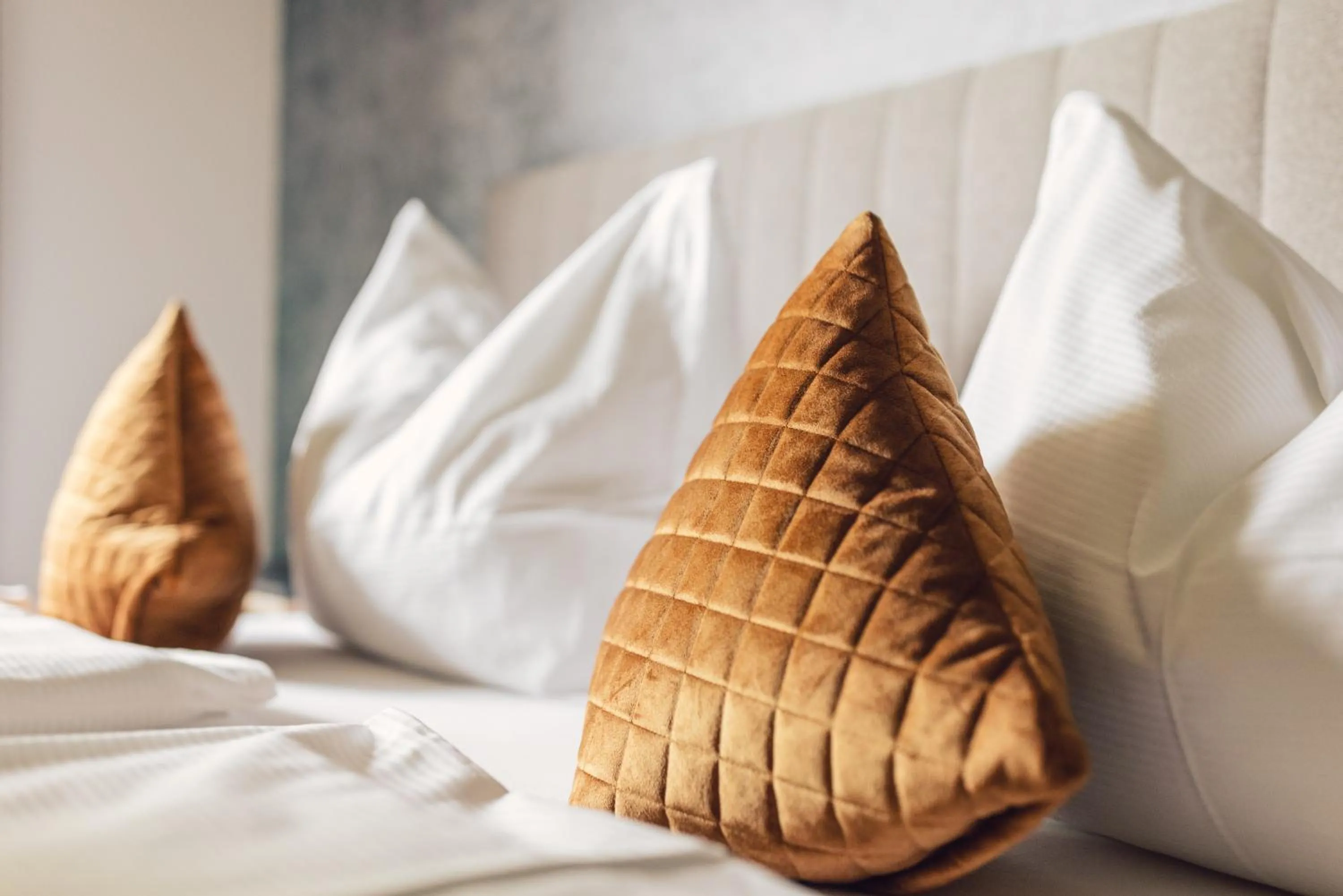 Decorative detail, Bed in Hotel - Gasthof Märzenklamm