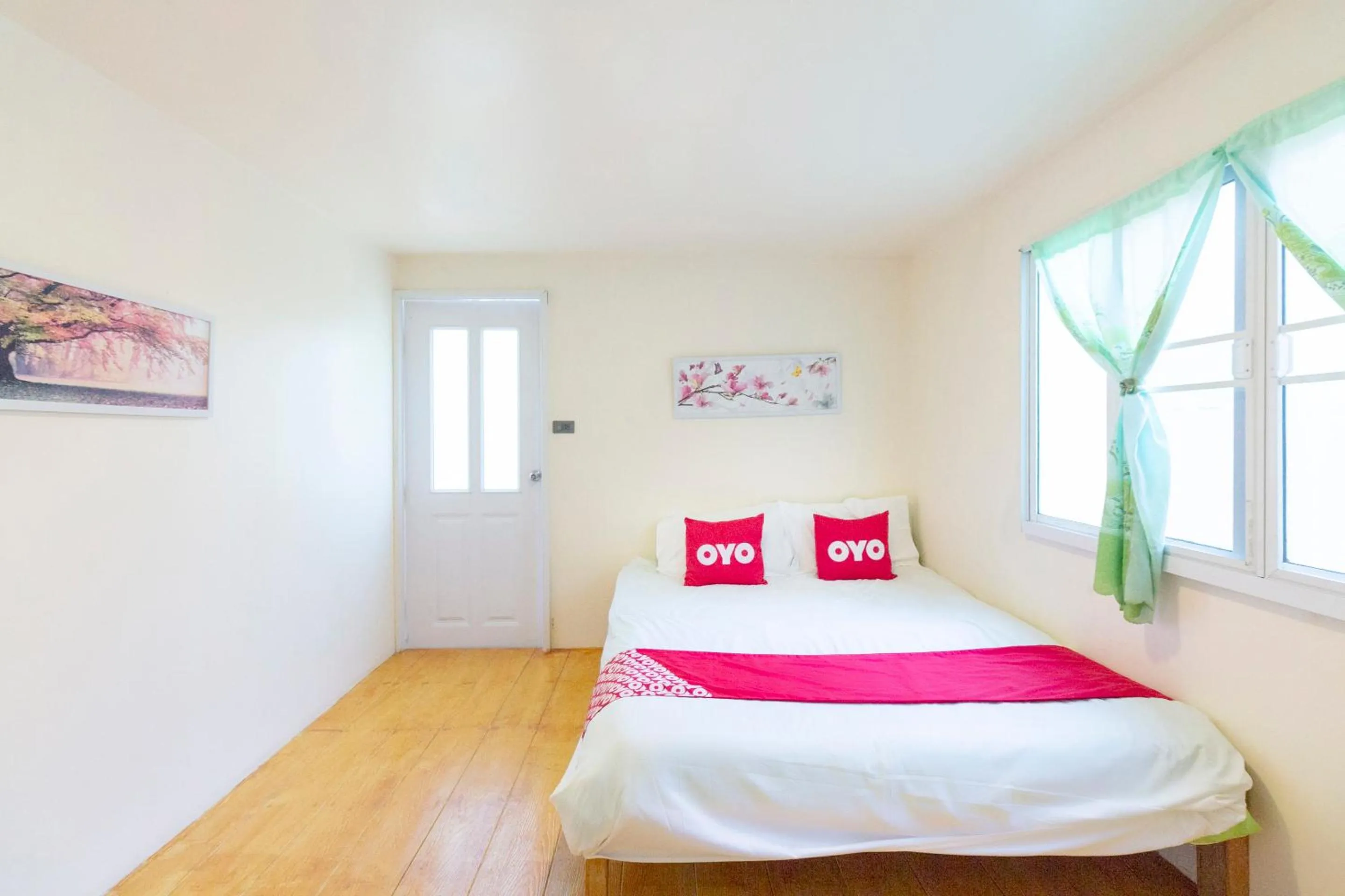 Bedroom in Thaiburi Thara Resort