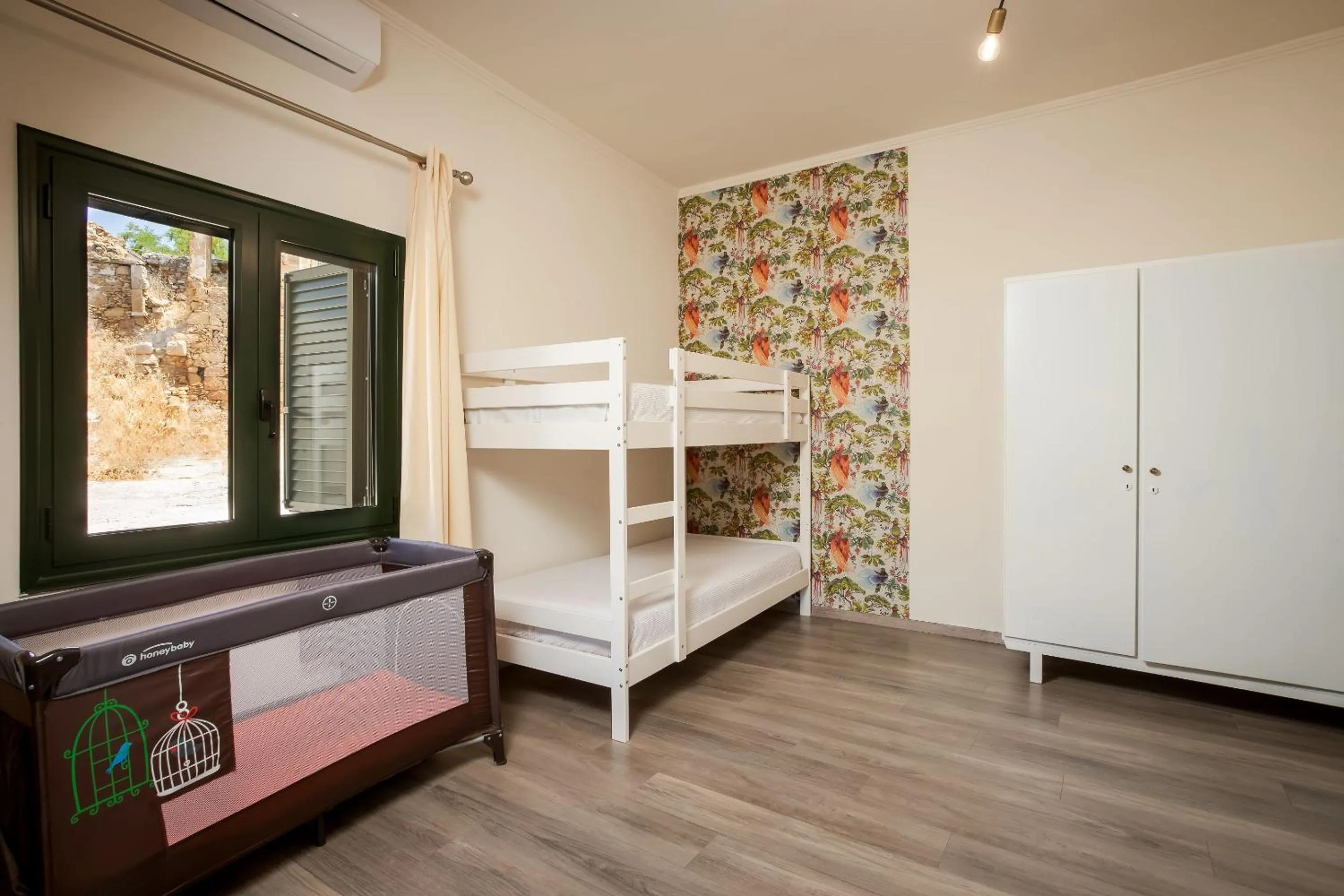 Photo of the whole room, Bed in Zen Villa Elafonisi