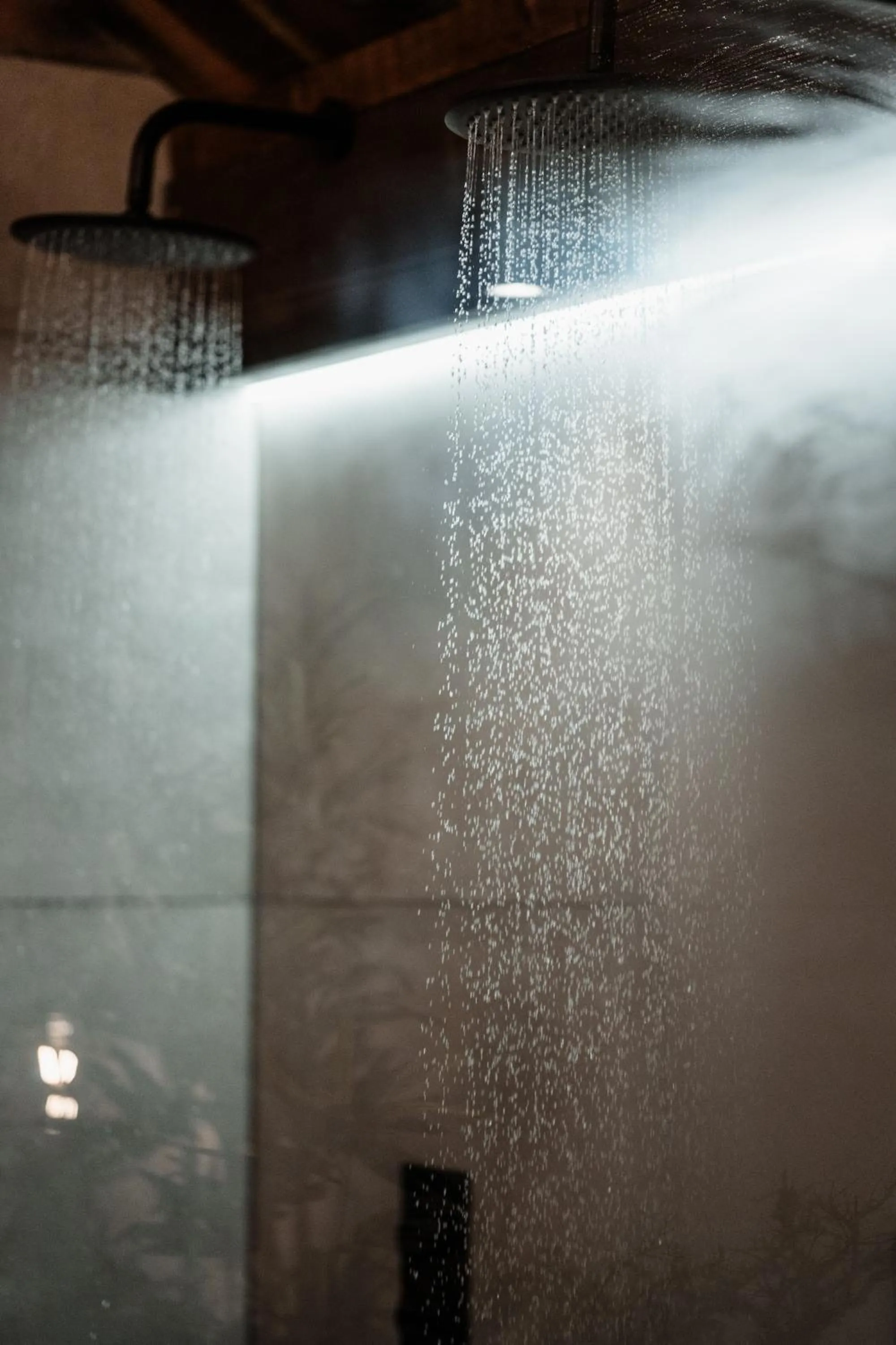 Shower in South Causey Inn