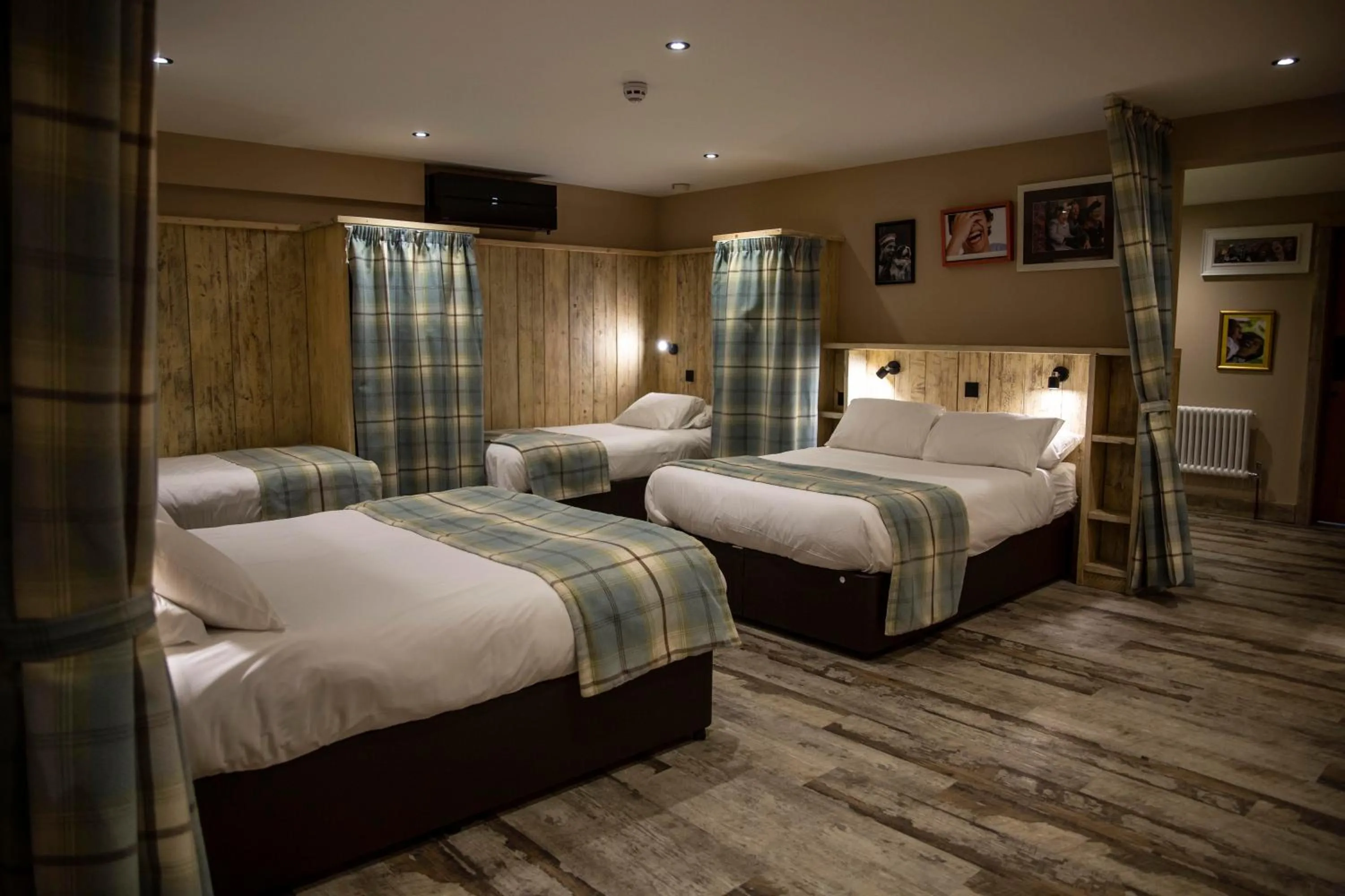 Bedroom, Bed in South Causey Inn