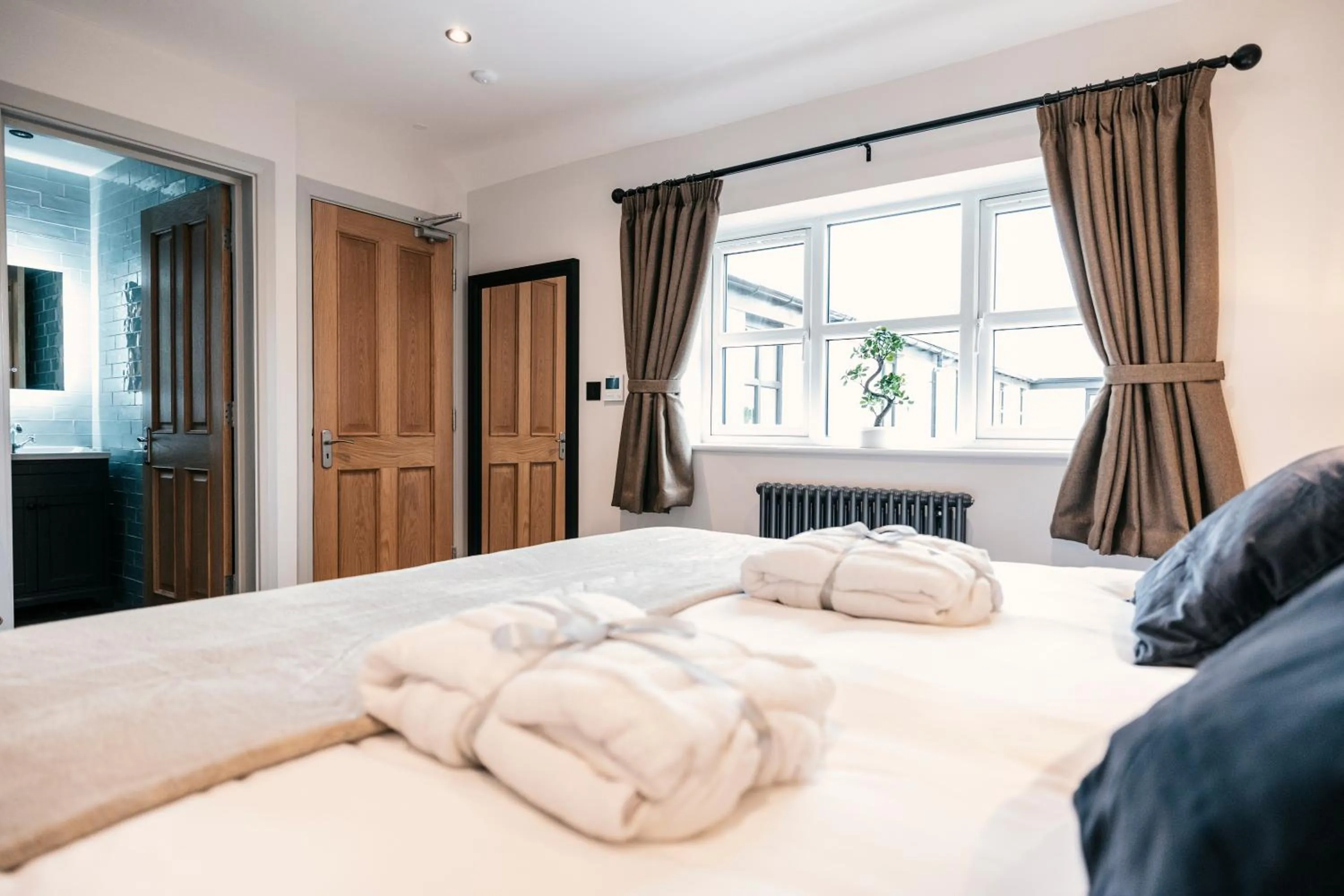 Bedroom, Bed in South Causey Inn