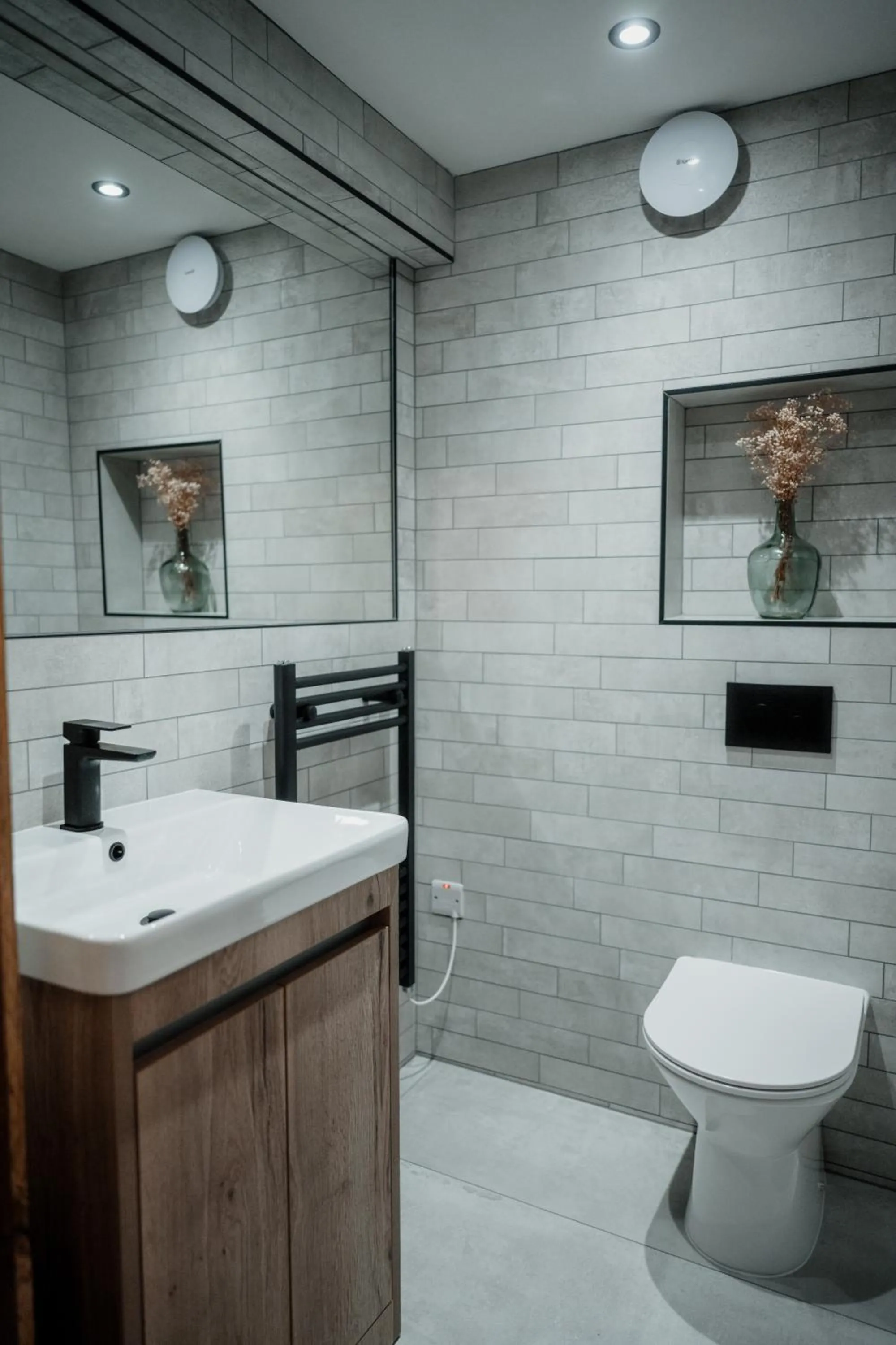 Bathroom in South Causey Inn