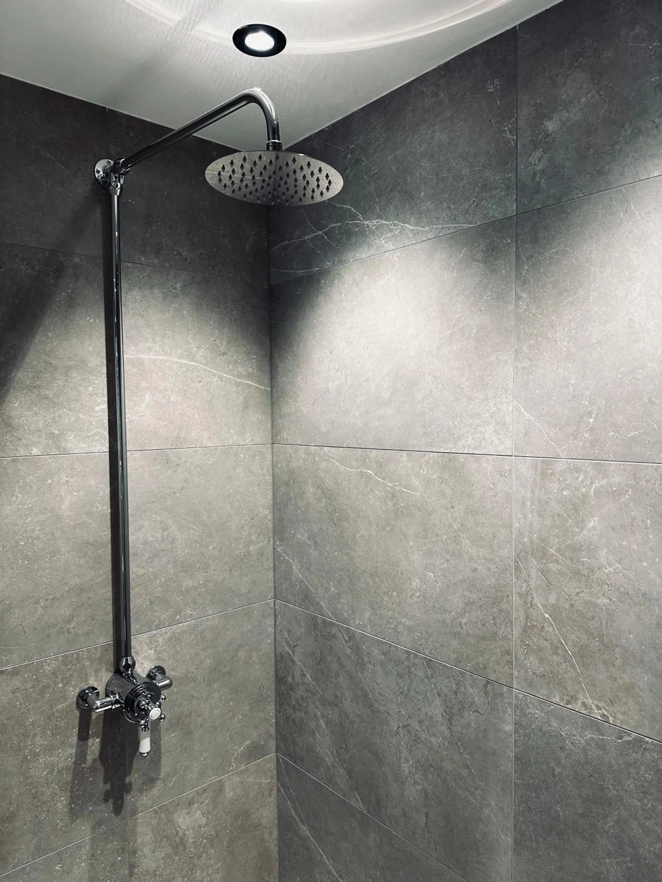 Shower in South Causey Inn