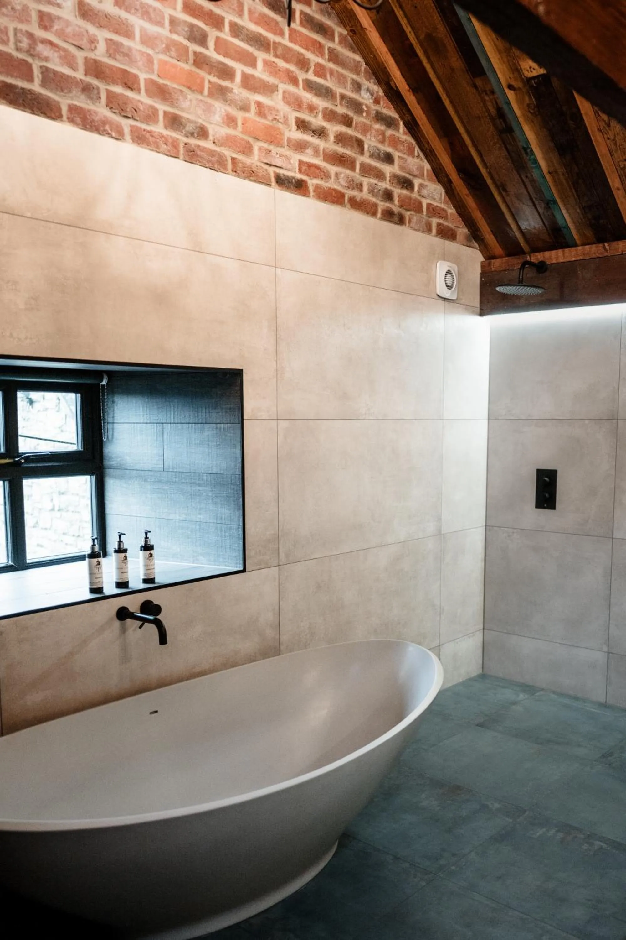 Bathroom in South Causey Inn