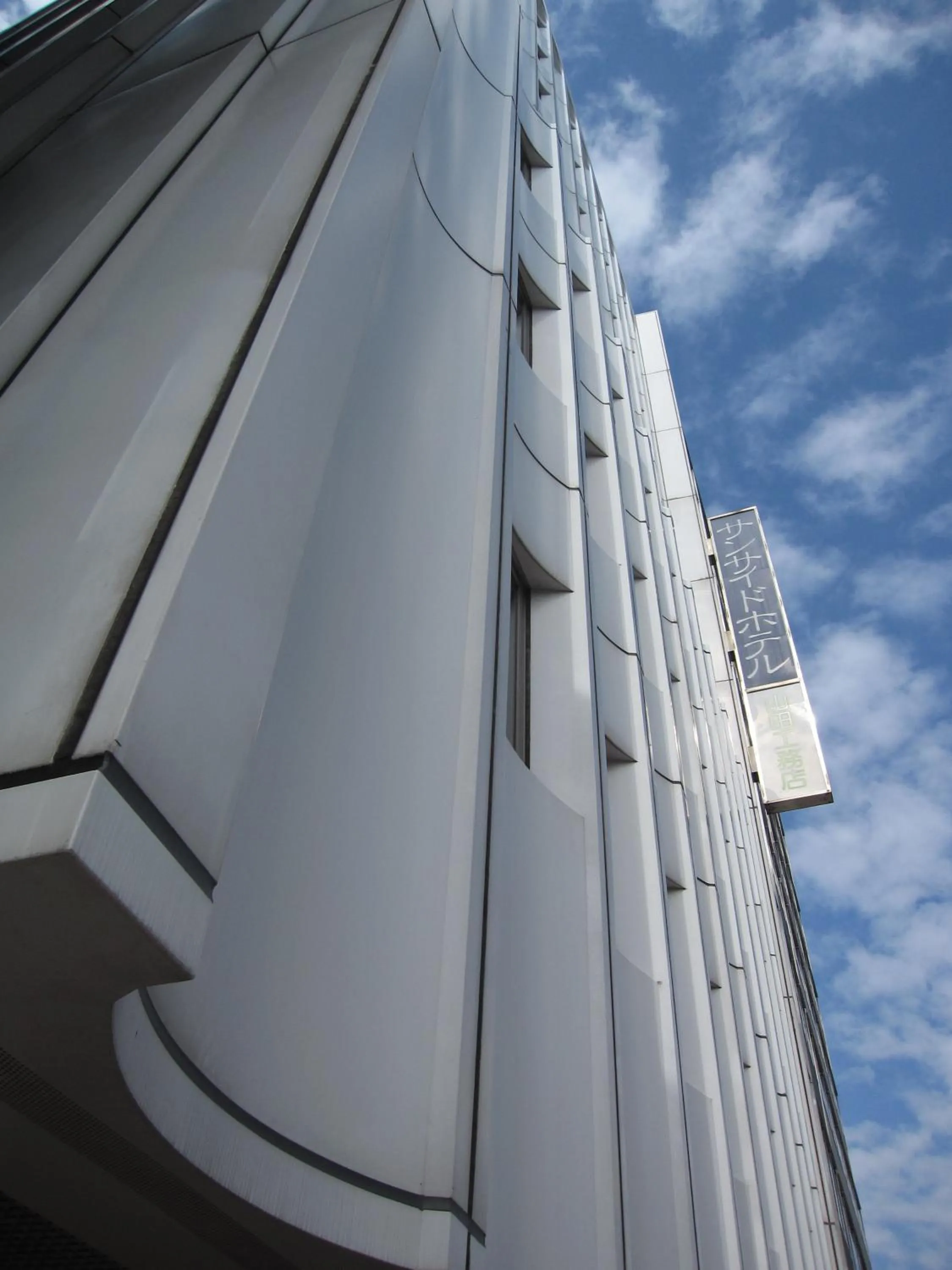 Facade/entrance, Property Building in Sanside Hotel
