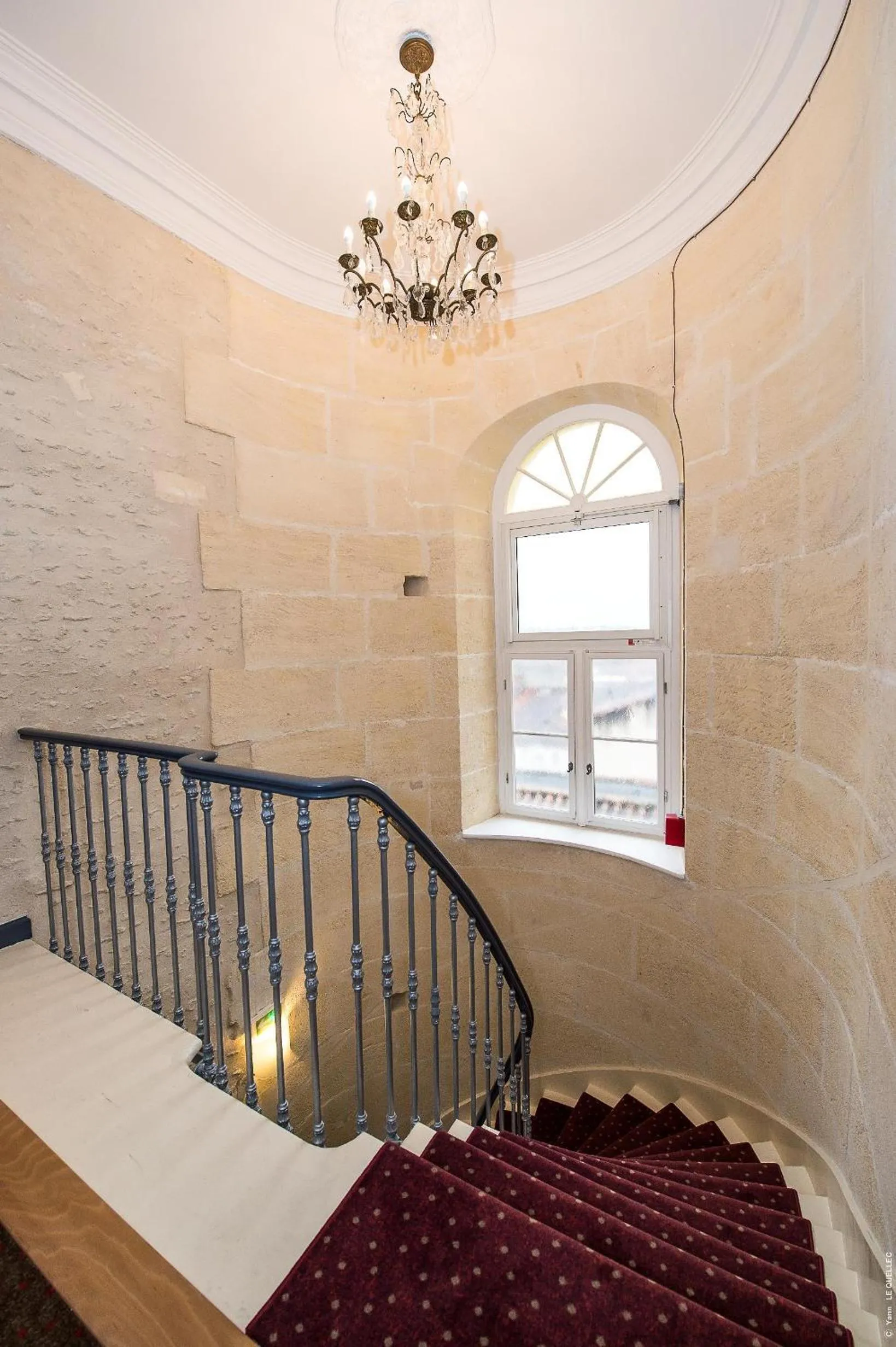 Decorative detail in Hôtel François Premier Cognac Centre