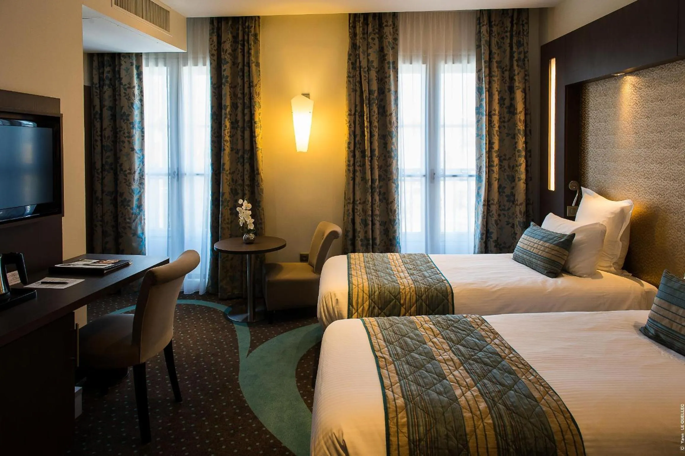 Day, Bed in Hôtel François Premier Cognac Centre