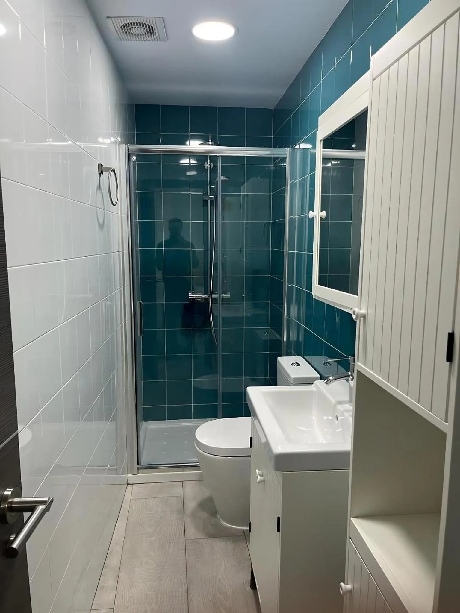 Bathroom in Apartamentos Living Sevilla Centro Maestranza