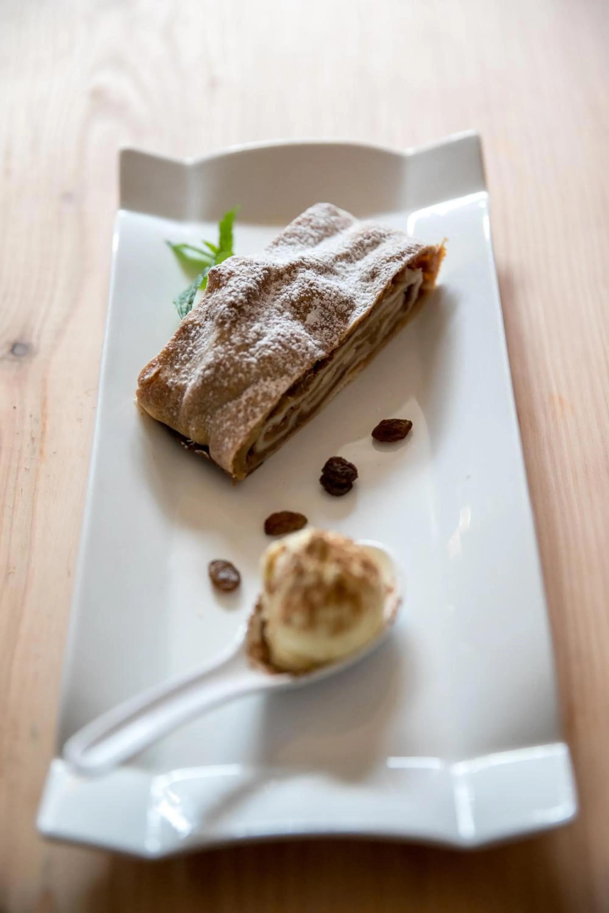 Food and drinks in Hotel Antica Croce - Gardaslowemotion