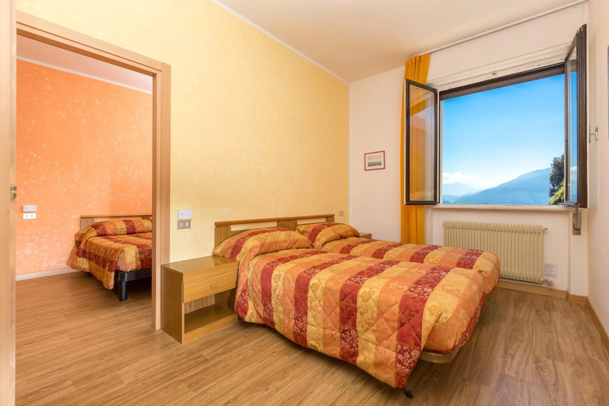 Photo of the whole room, Bed in Hotel Antica Croce - Gardaslowemotion