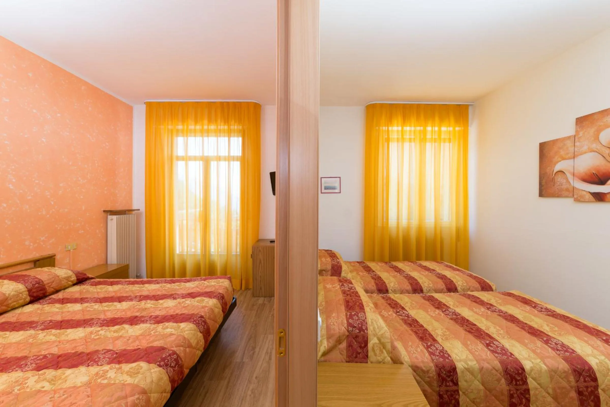 Photo of the whole room, Bed in Hotel Antica Croce - Gardaslowemotion
