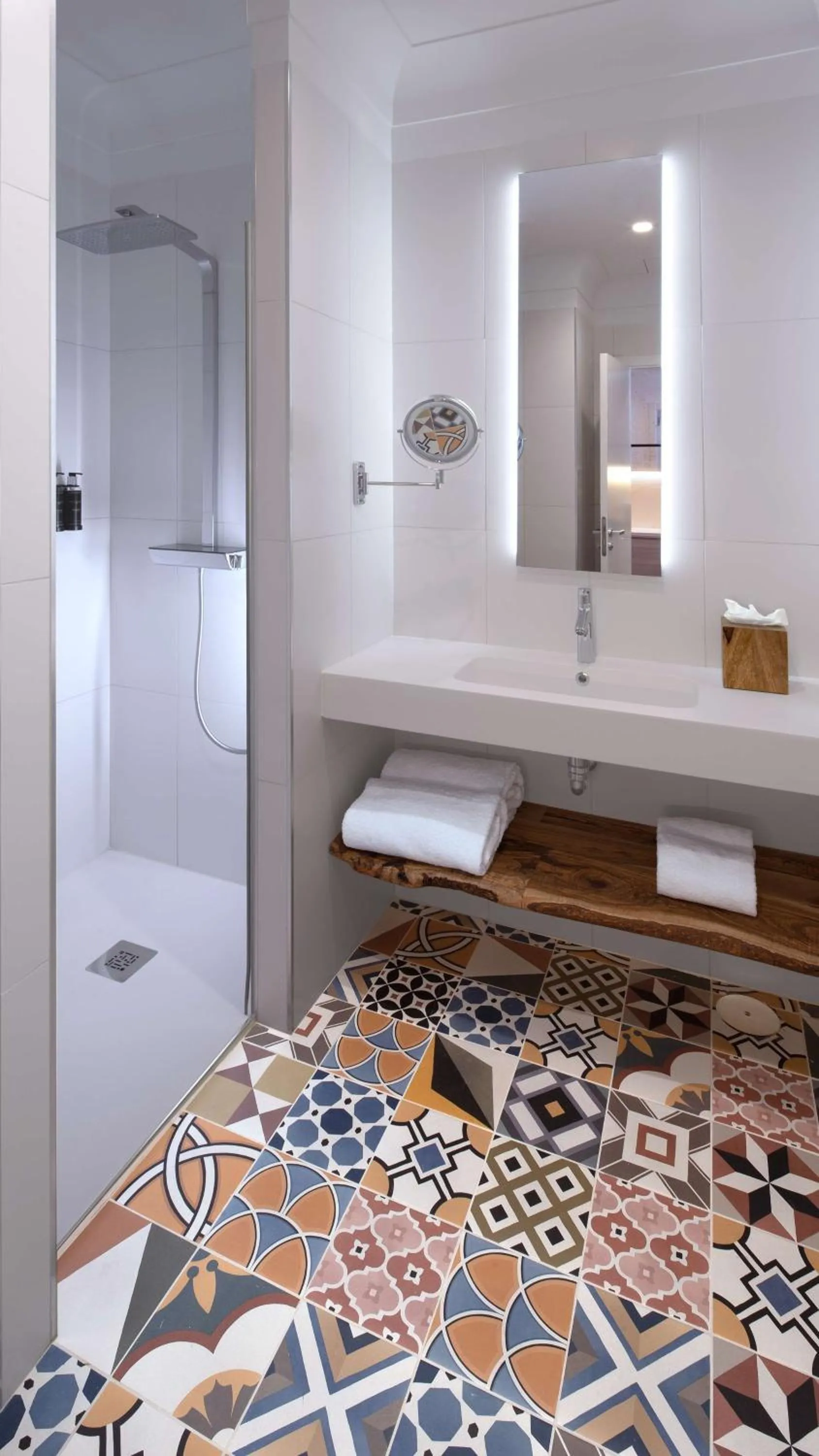 Bathroom in Atocha Hotel Madrid, Tapestry Collection by Hilton