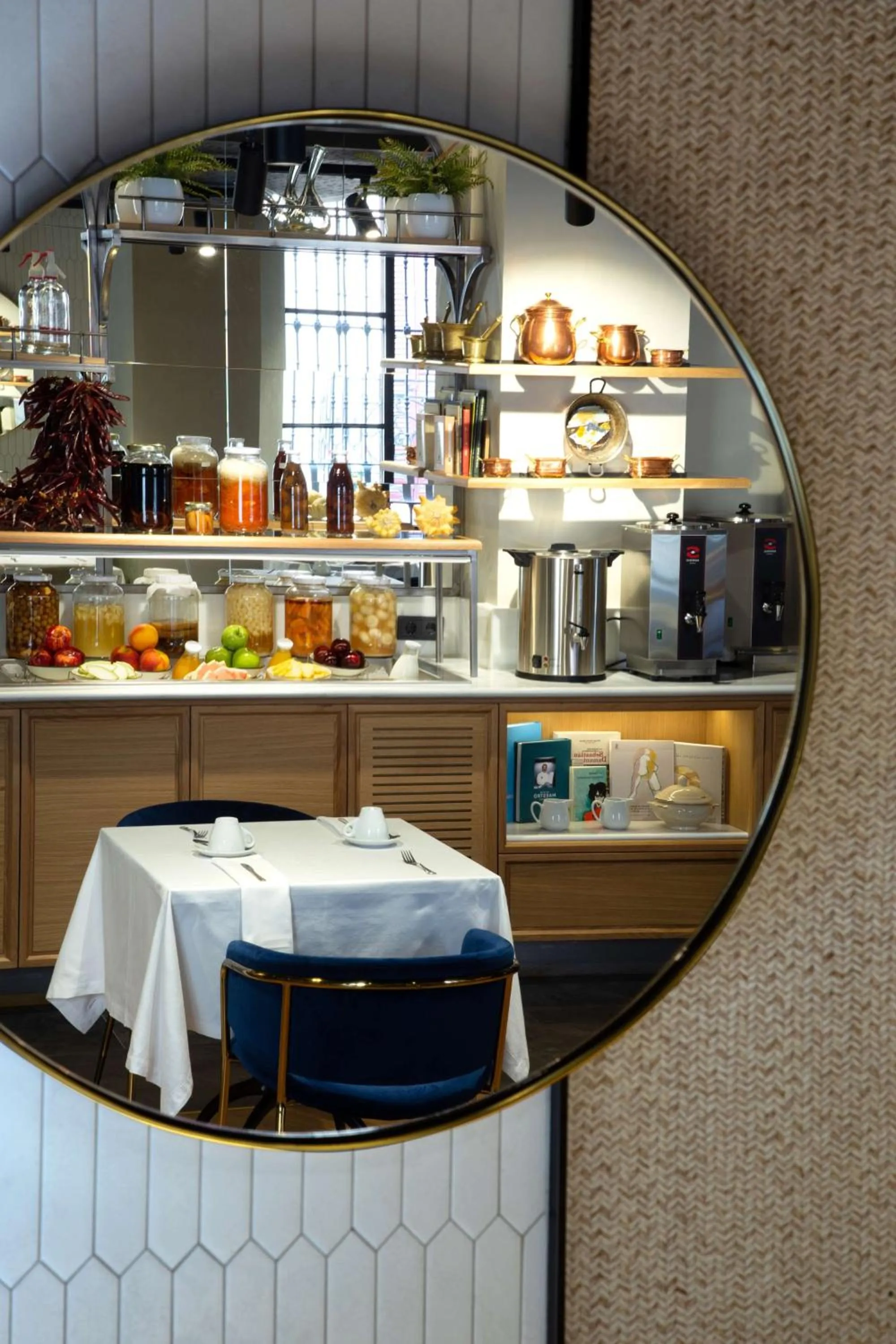 Breakfast in Atocha Hotel Madrid, Tapestry Collection by Hilton