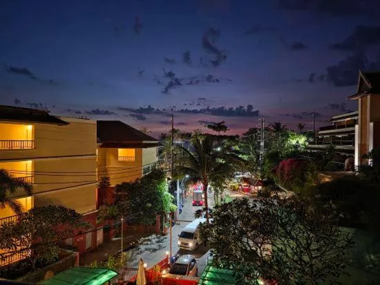 PorterHouse Beach Hotel