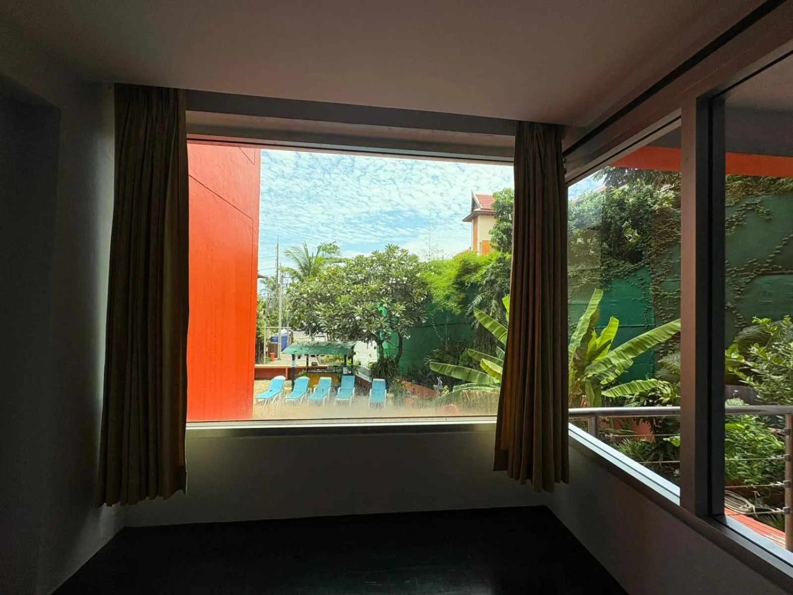 PorterHouse Beach Hotel