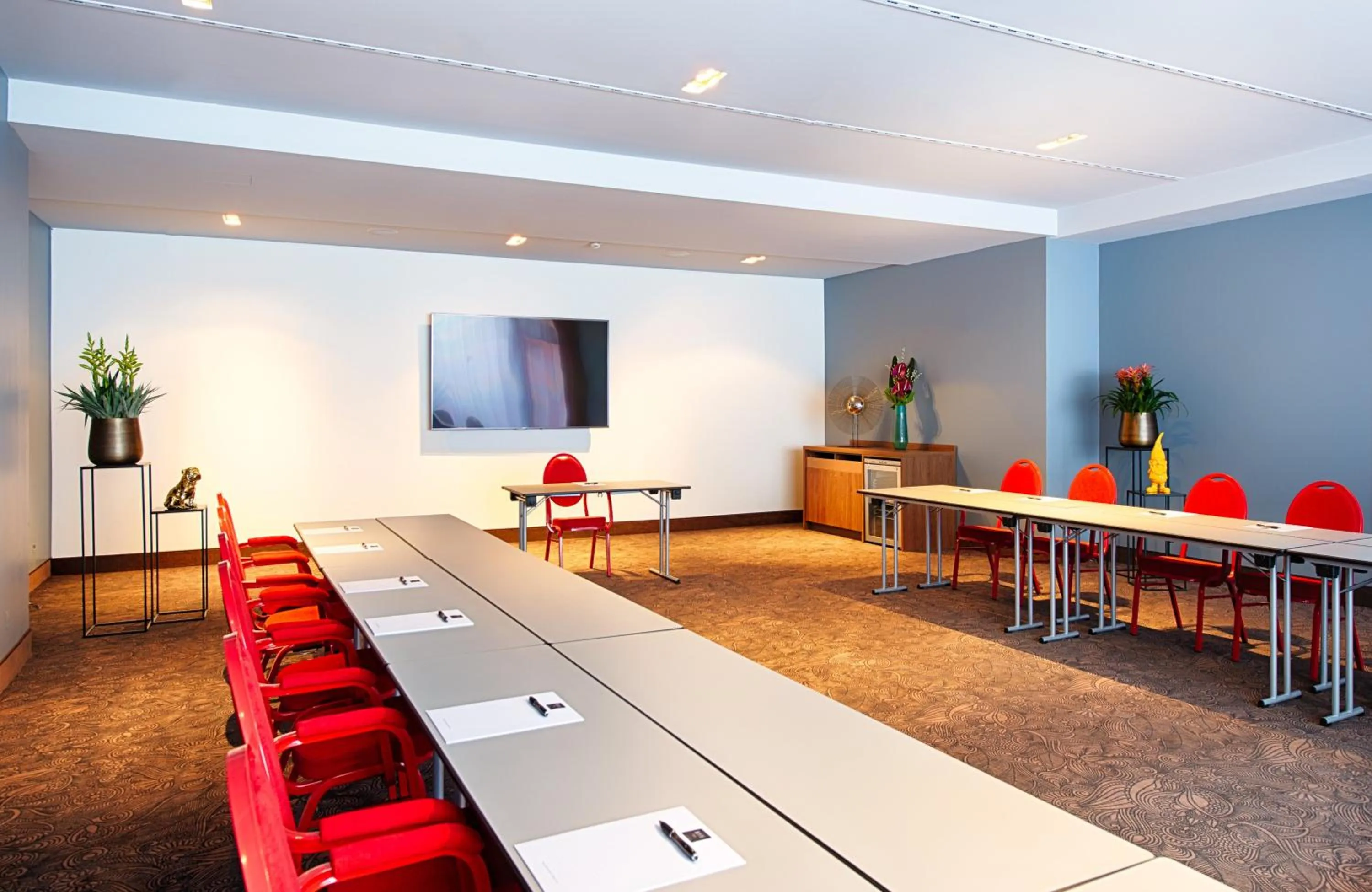Meeting/conference room in NYX Hotel Mannheim by Leonardo Hotels